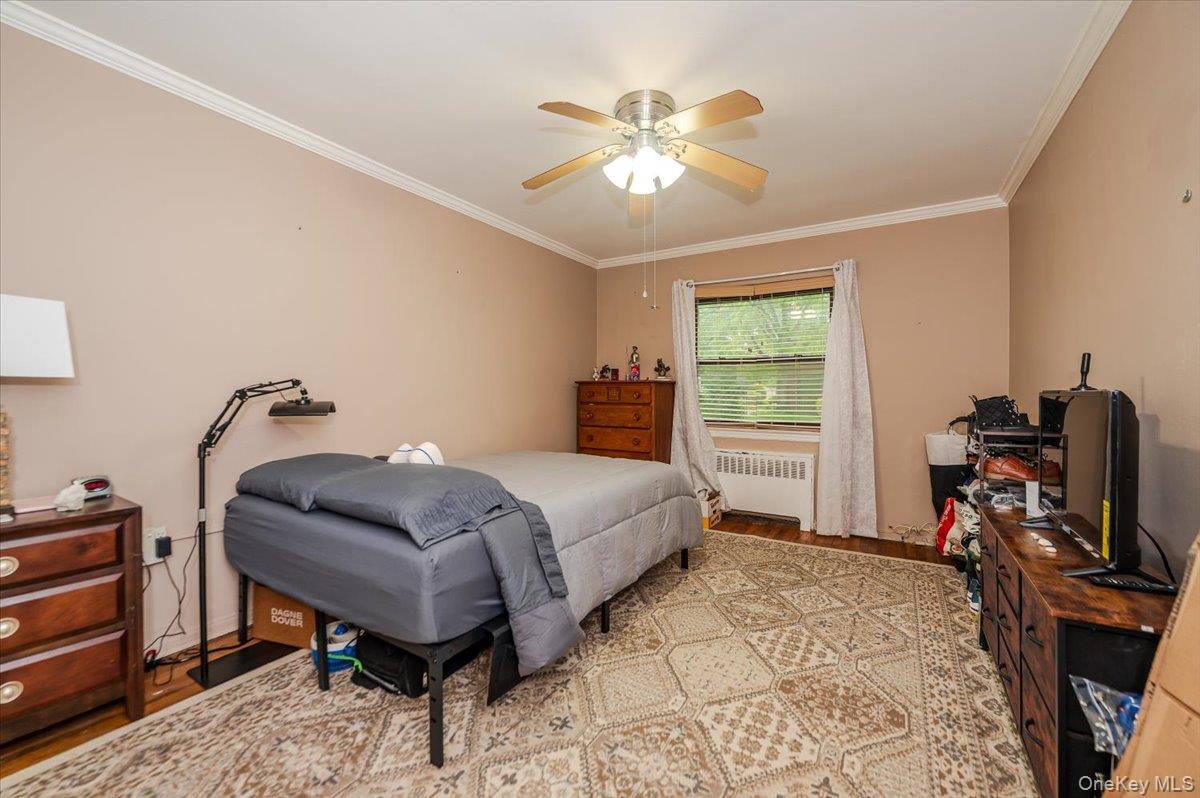 #14 photo, 1215 E Broadway, ナッソー郡 Hewlett , NY 115578