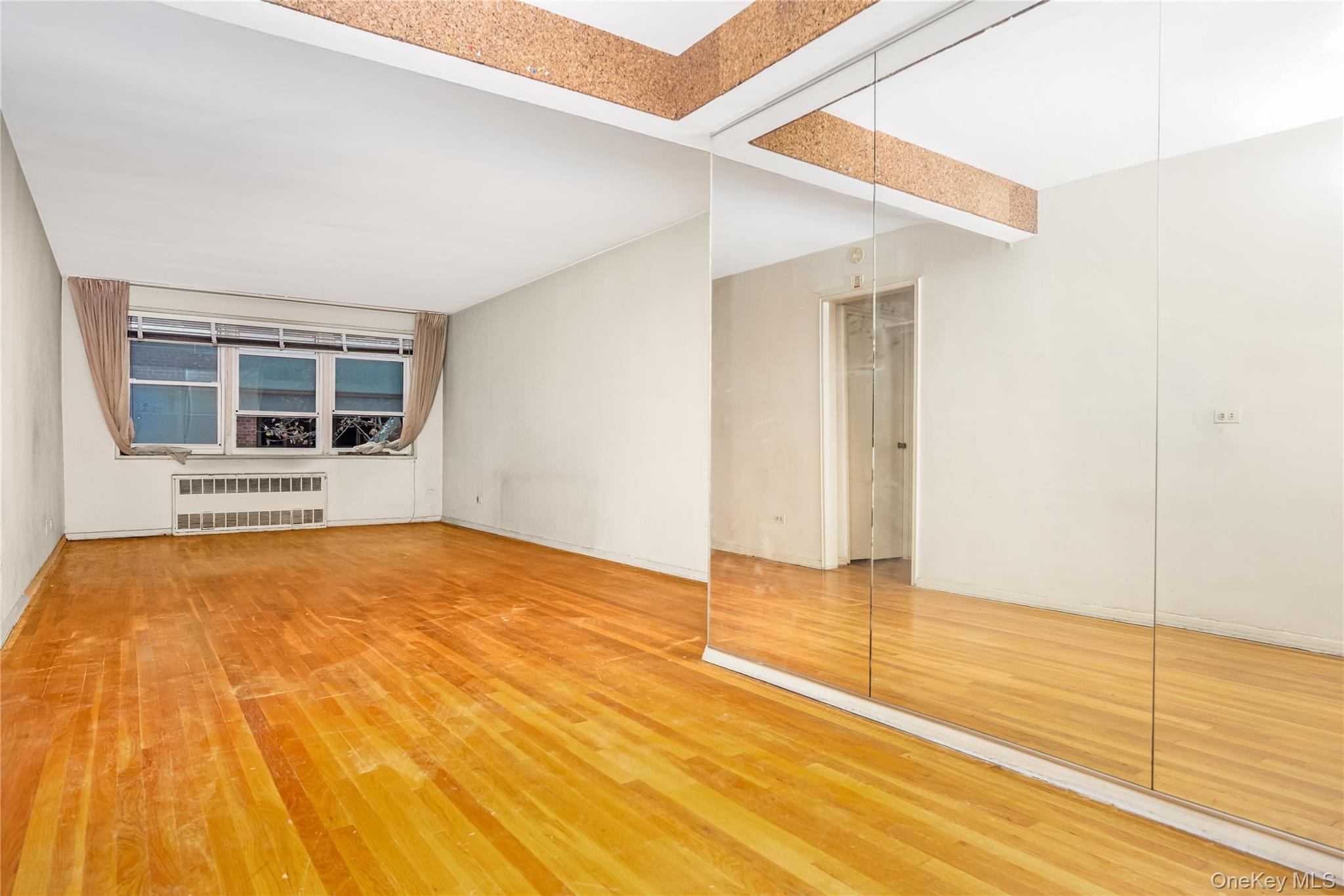 #6 photo, 92-31 57th Avenue, 皇后区 艾姆赫斯特 Elmhurst , NY 11373
