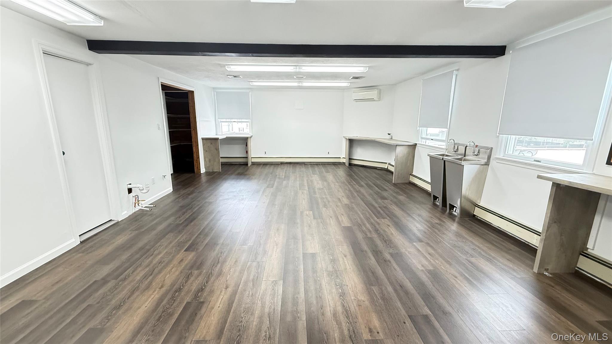 #7 photo, 74 Merrick Road, サフォーク郡 Amityville , NY 11701