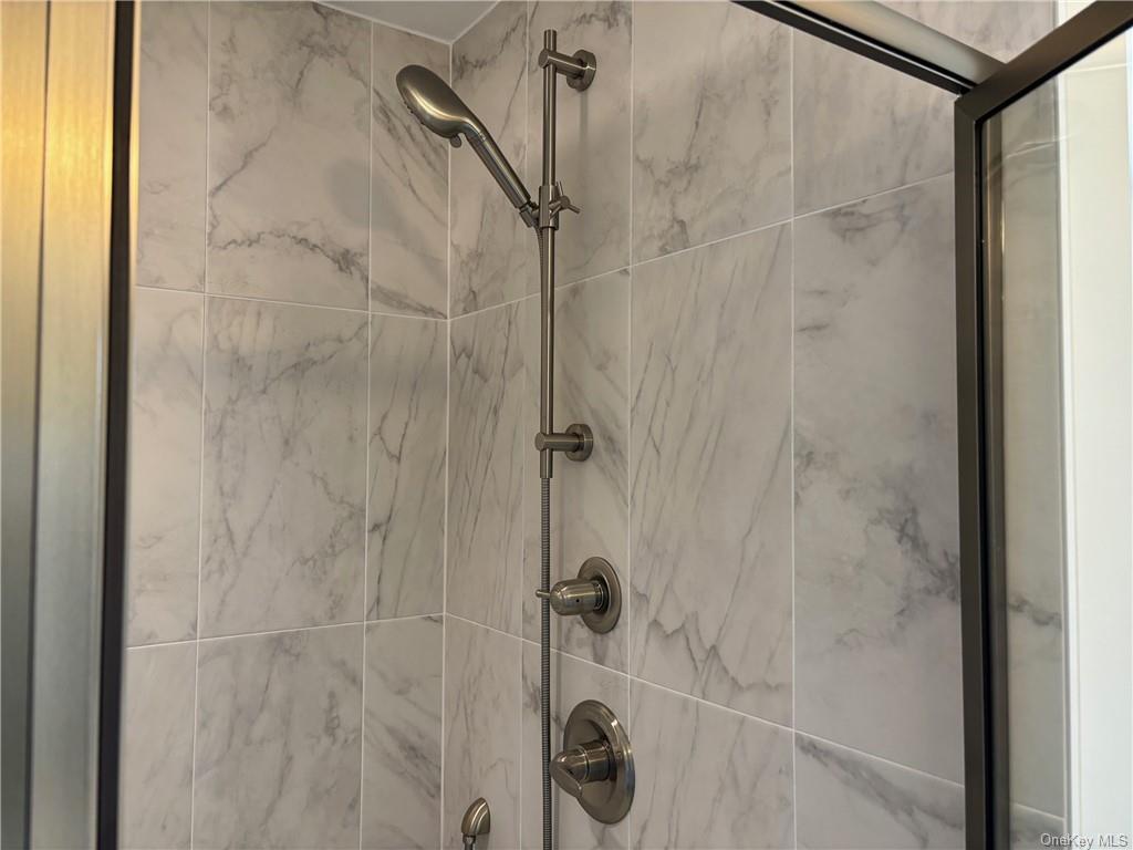 #19 photo, 4 Rosewood, Salisbury Mills , NY 12553