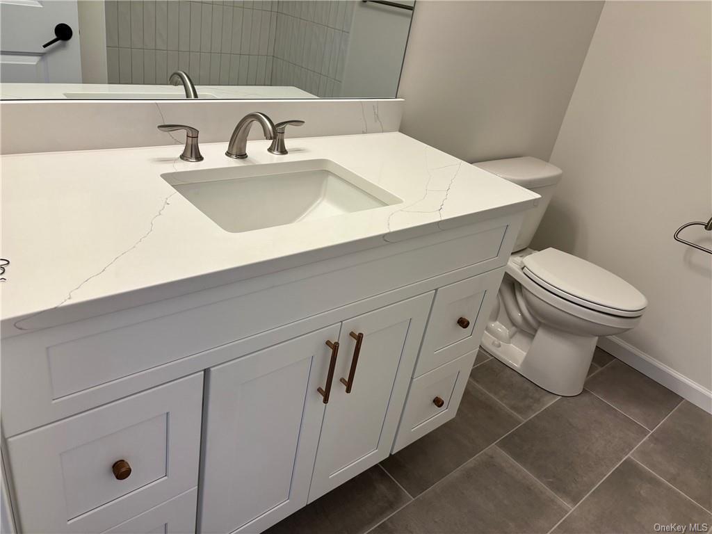 #20 photo, 4 Rosewood, Salisbury Mills , NY 12553