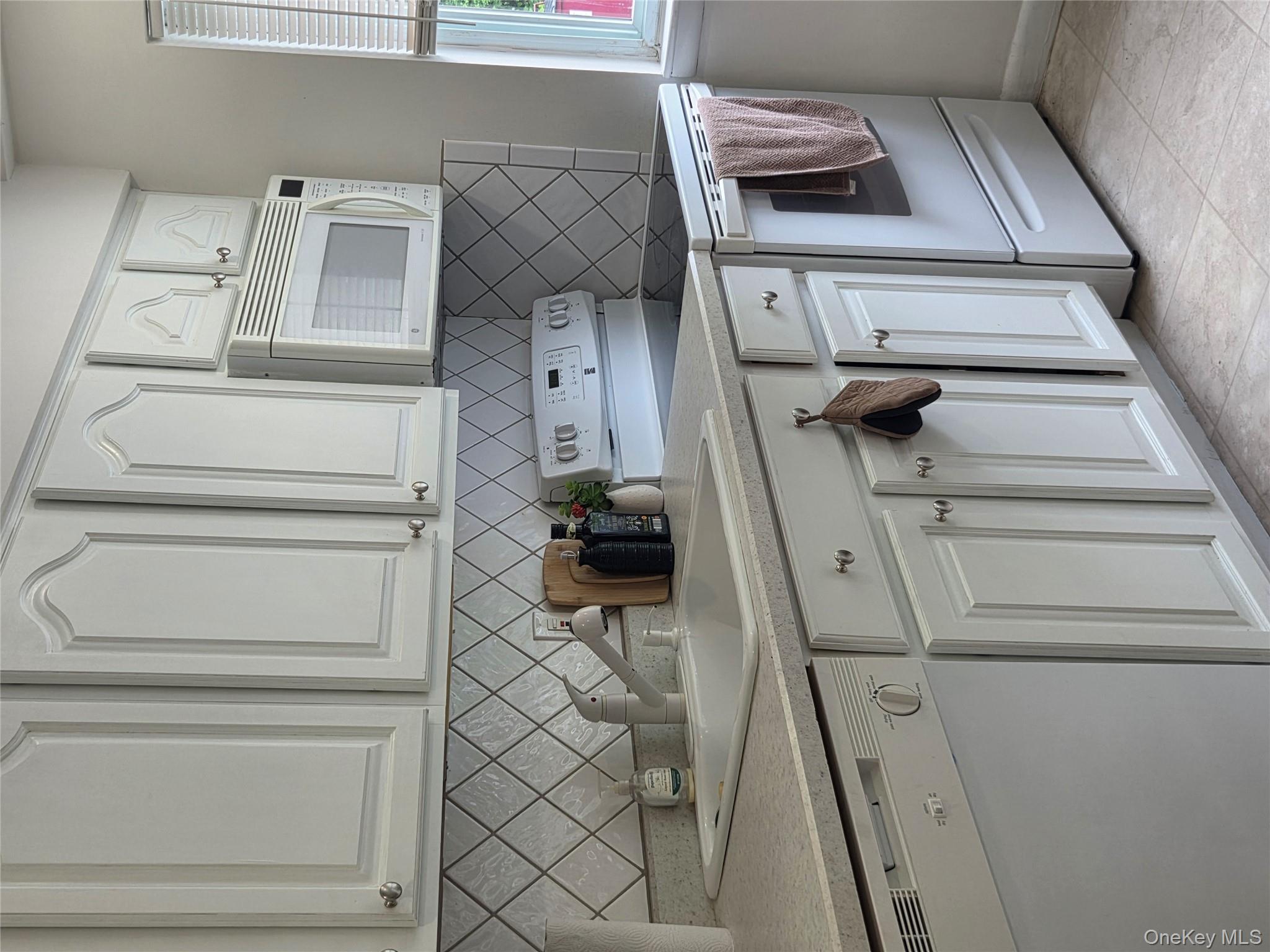 #5 photo, 810 Blooming Grove Turnpike, New Windsor , NY 12553