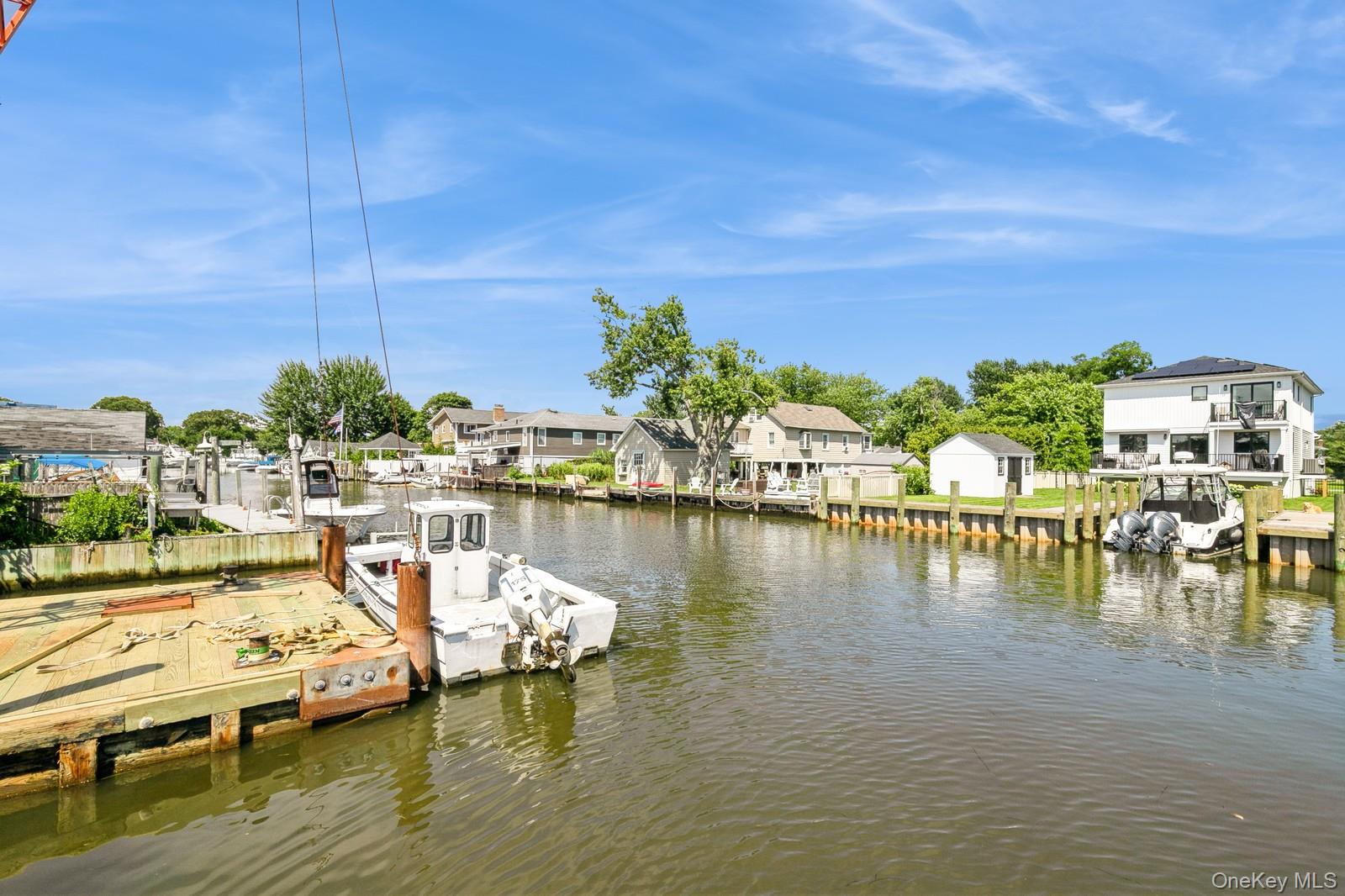 #10 photo, 282 S Ketcham Avenue, サフォーク郡 Amityville , NY 11701