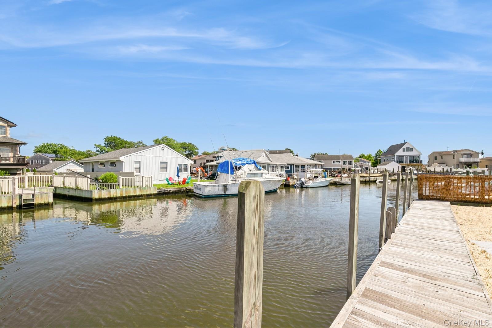 #11 photo, 282 S Ketcham Avenue, サフォーク郡 Amityville , NY 11701