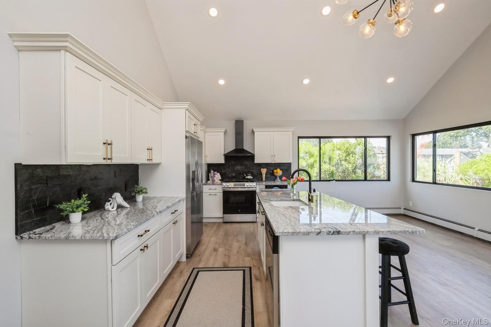 #19 photo, 282 S Ketcham Avenue, サフォーク郡 Amityville , NY 11701