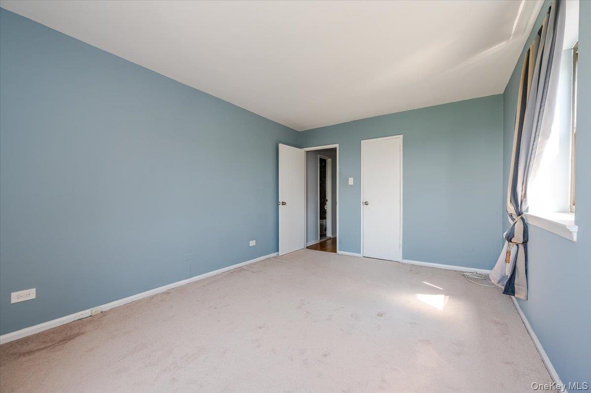 #10 photo, 85-10 151 Avenue, Howard Beach , NY 11414