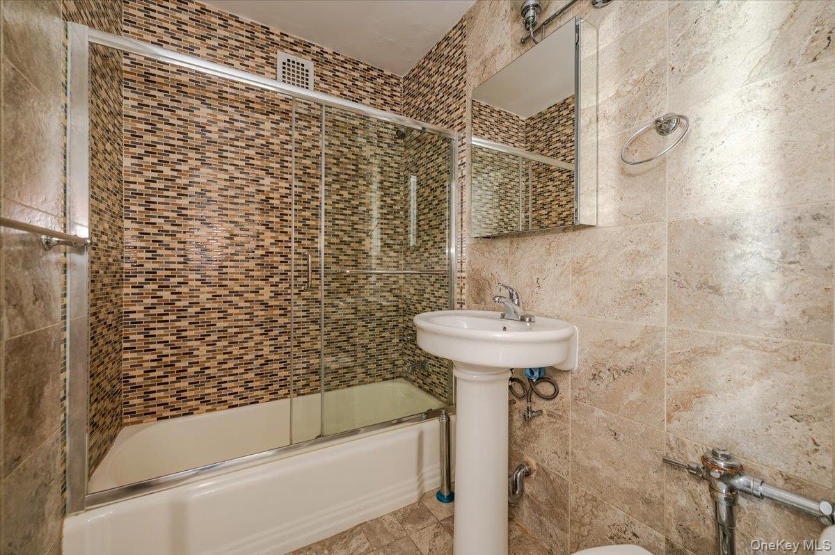 #11 photo, 85-10 151 Avenue, Howard Beach , NY 11414