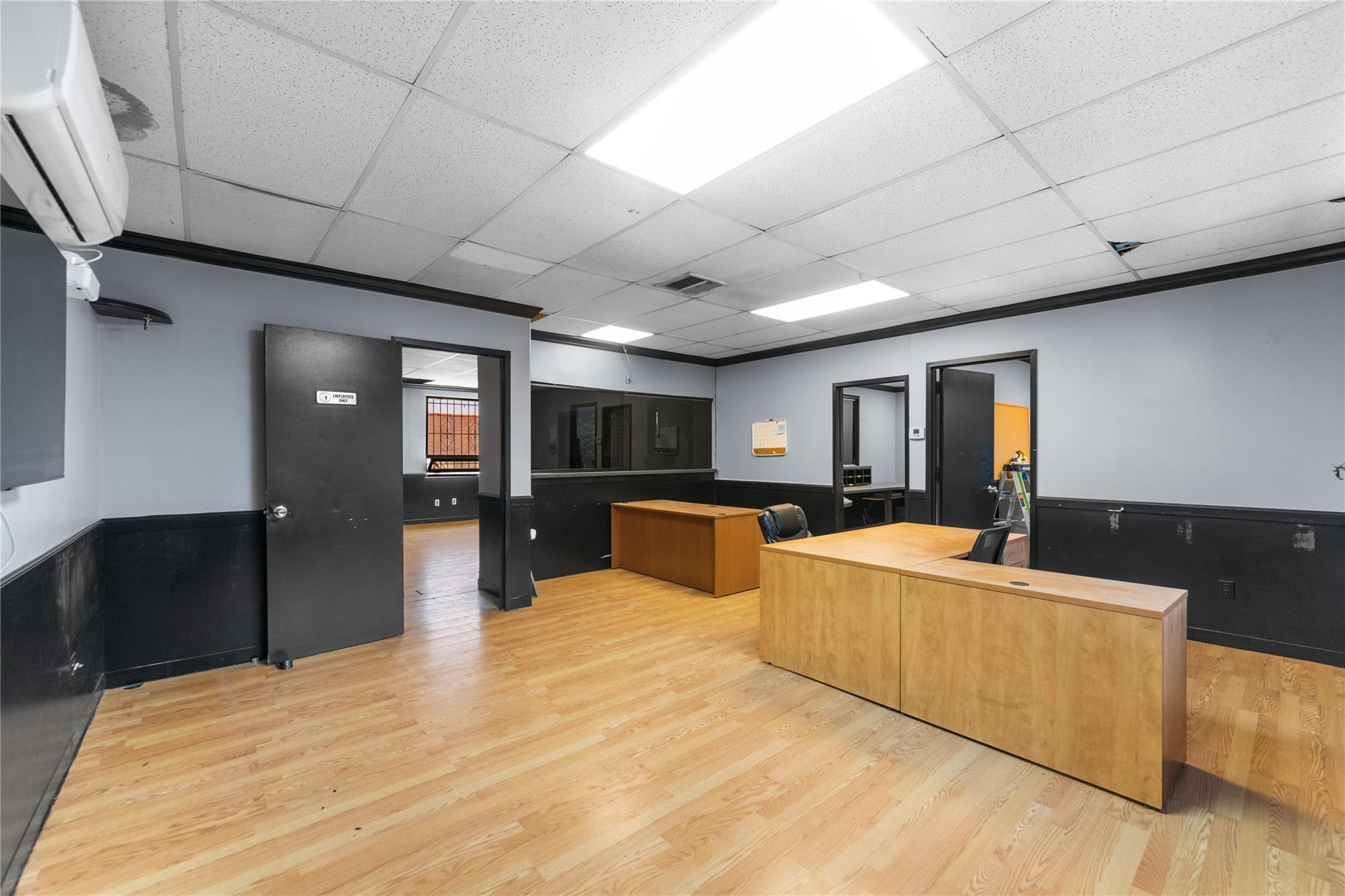 #3 photo, 18-67 42nd Street, クイーンズ区 Astoria , NY 11105