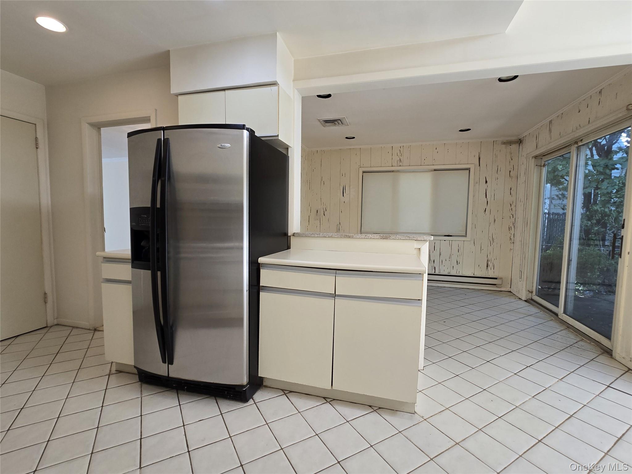 #15 photo, 2 Leonard Drive, ナッソー郡 East Rockaway , NY 11518