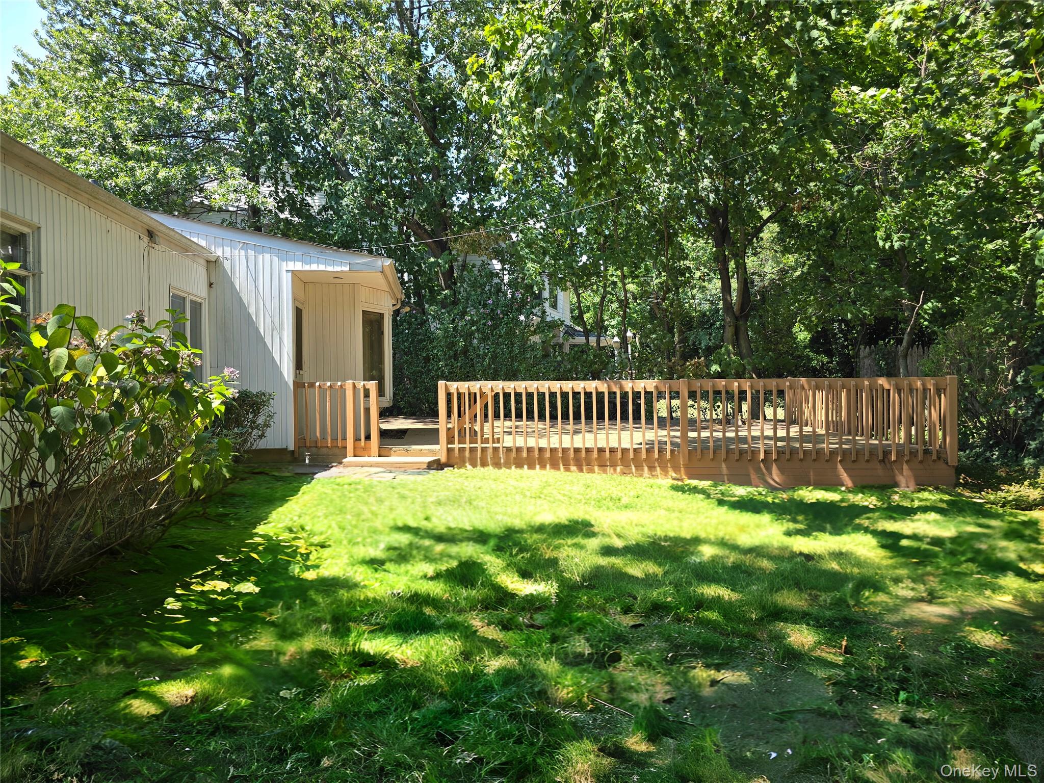 #2 photo, 2 Leonard Drive, ナッソー郡 East Rockaway , NY 11518