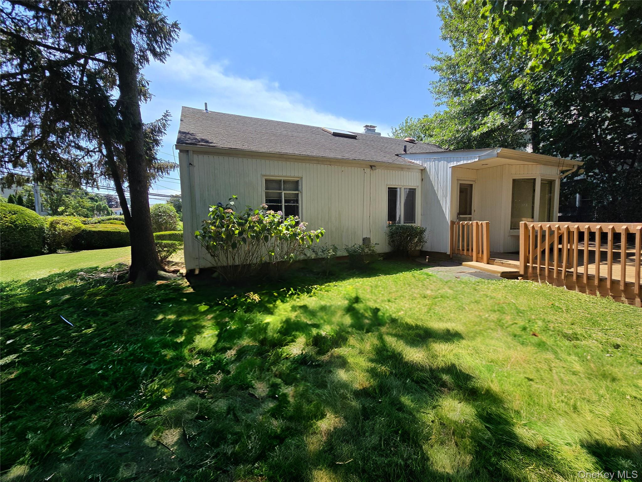 #3 photo, 2 Leonard Drive, ナッソー郡 East Rockaway , NY 11518