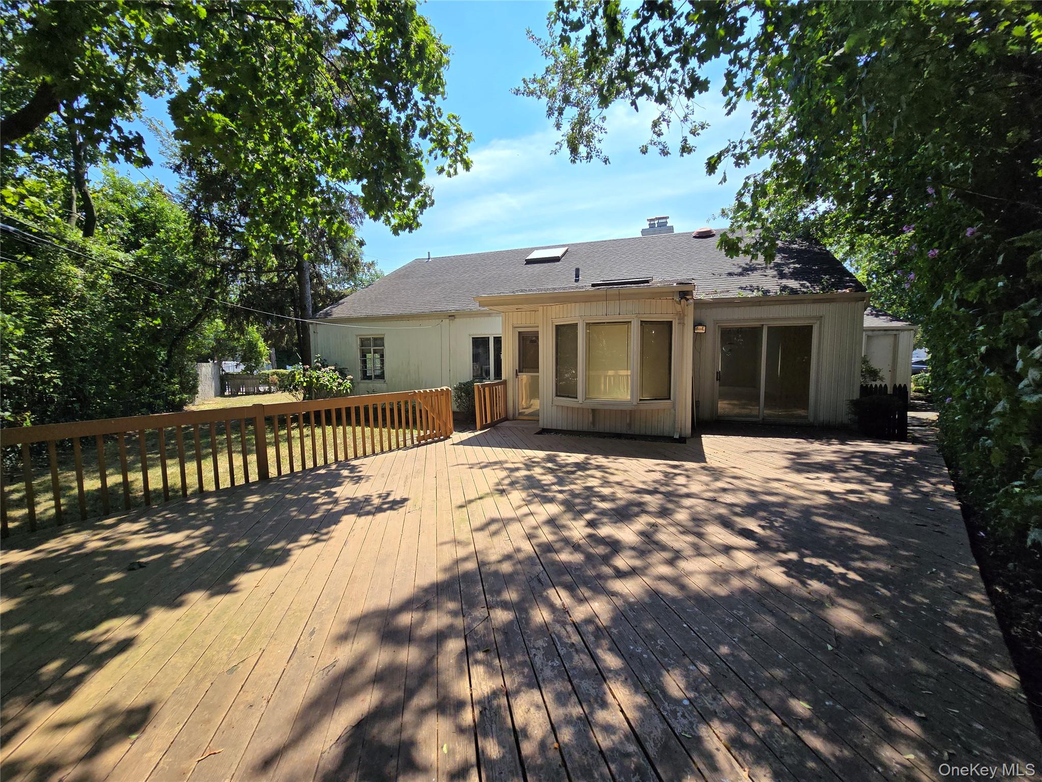 #4 photo, 2 Leonard Drive, ナッソー郡 East Rockaway , NY 11518