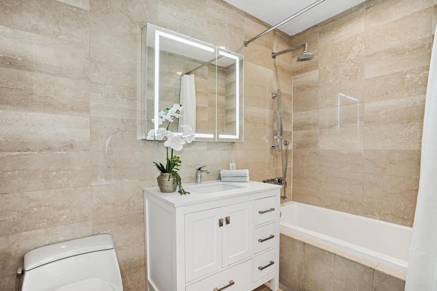 #10 photo, 75 WALL Street, マンハッタン Financial District , NY 10005