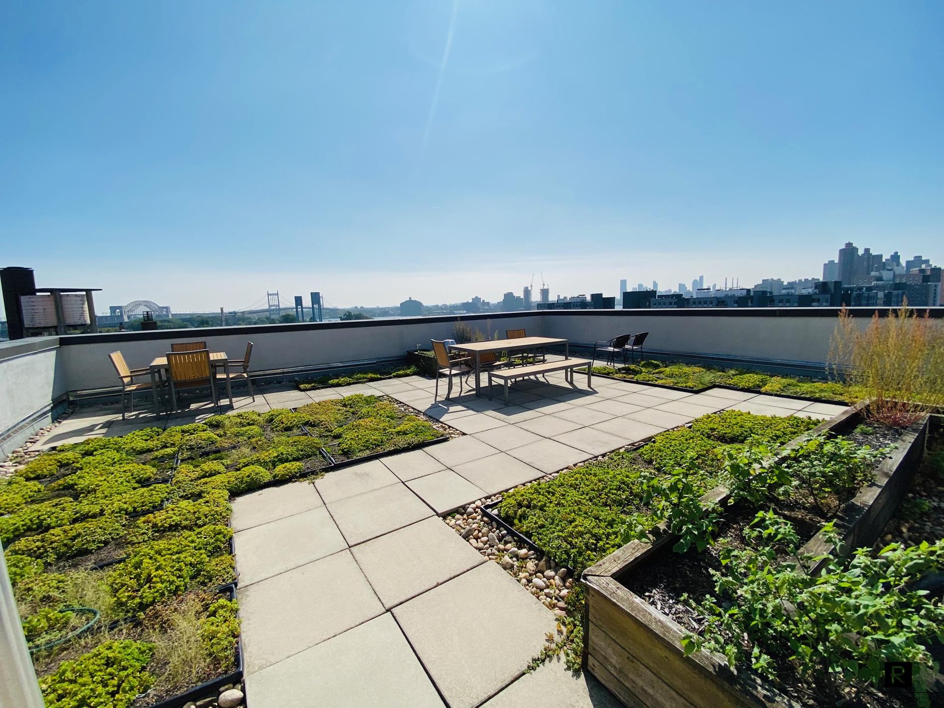 #14 photo, 353 E 104th Street, マンハッタン East Harlem , NY 10029