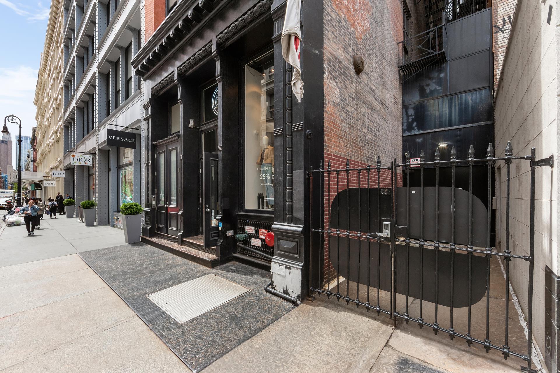 #17 photo, 112 PRINCE Street, マンハッタン SoHo , NY 10012