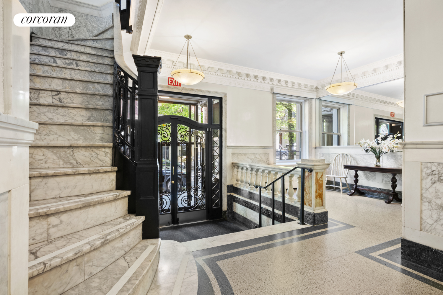 #14 photo, 318 W 100TH Street, マンハッタン Upper West Side , NY 10025