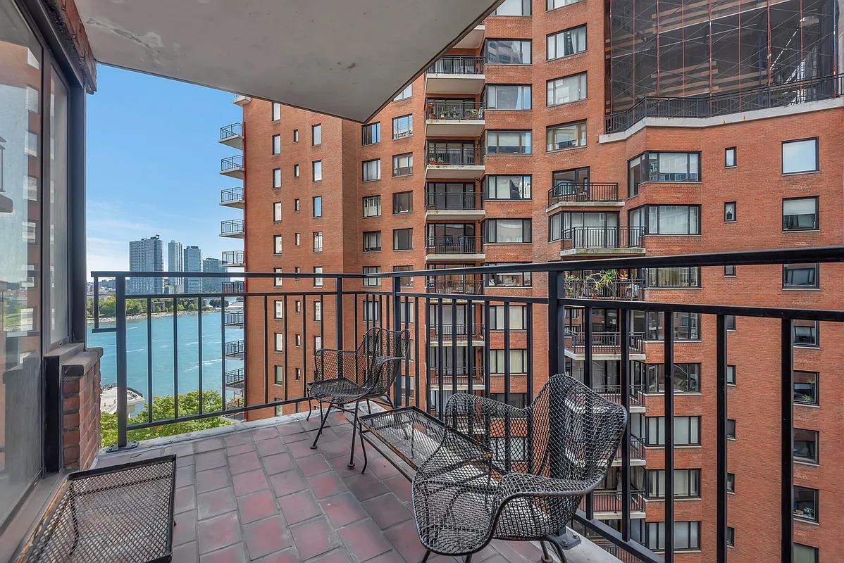 #5 photo, 60 SUTTON Place S, Sutton Place , NY 10022