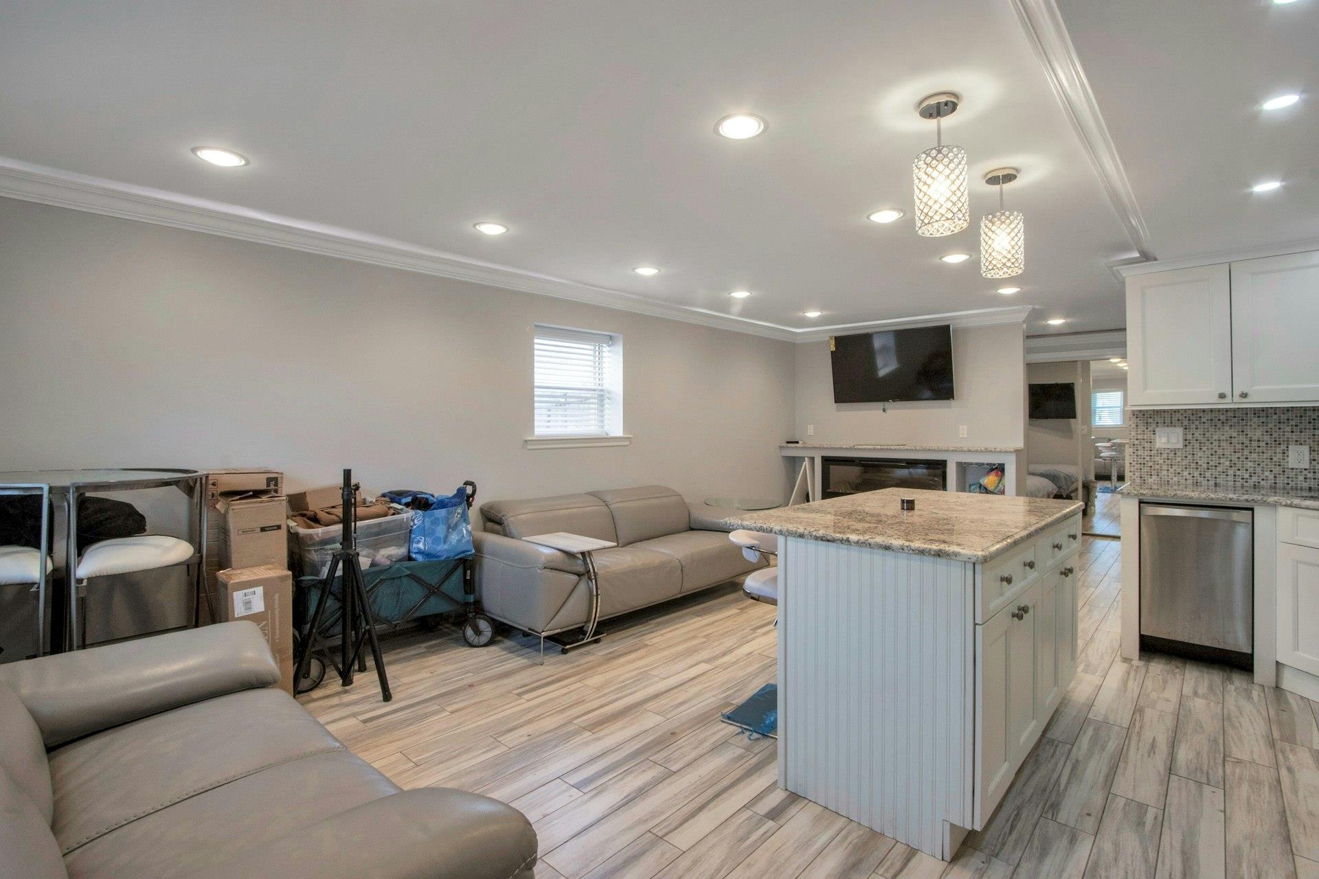 #14 photo, 837 Swinton Avenue, 布朗士 Bronx , NY 10465