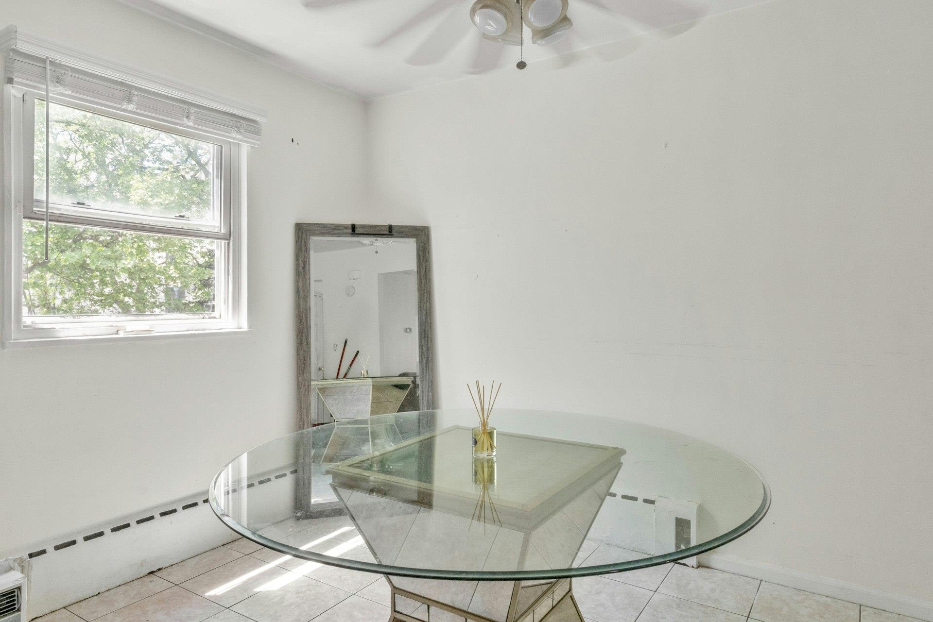 #5 photo, 837 Swinton Avenue, 布朗士 Bronx , NY 10465