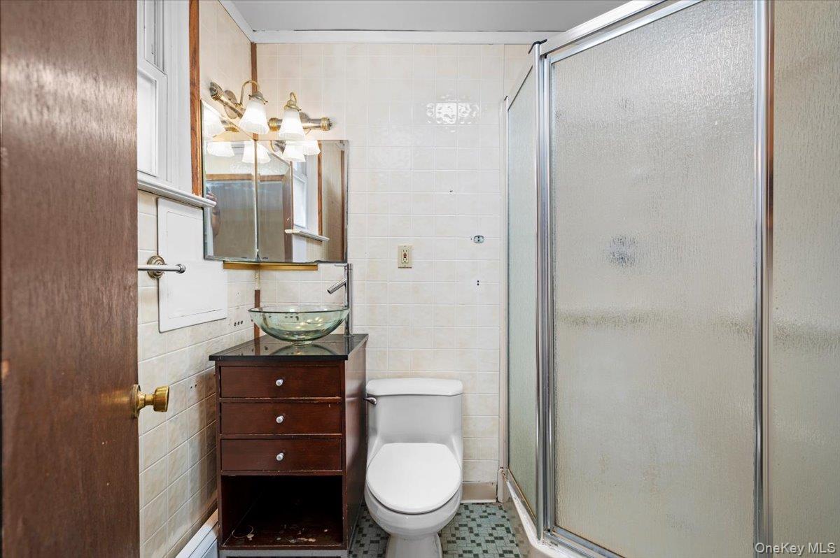 #14 photo, 540 Throggs Neck Expressway, Bronx , NY 10465