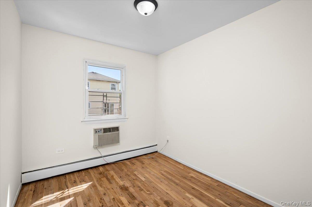 #8 photo, 540 Throggs Neck Expressway, Bronx , NY 10465