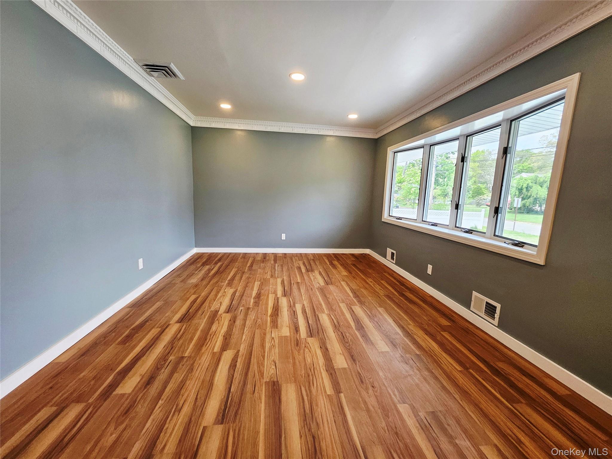 #5 photo, 30 Eugene Drive, Kings Park , NY 11754