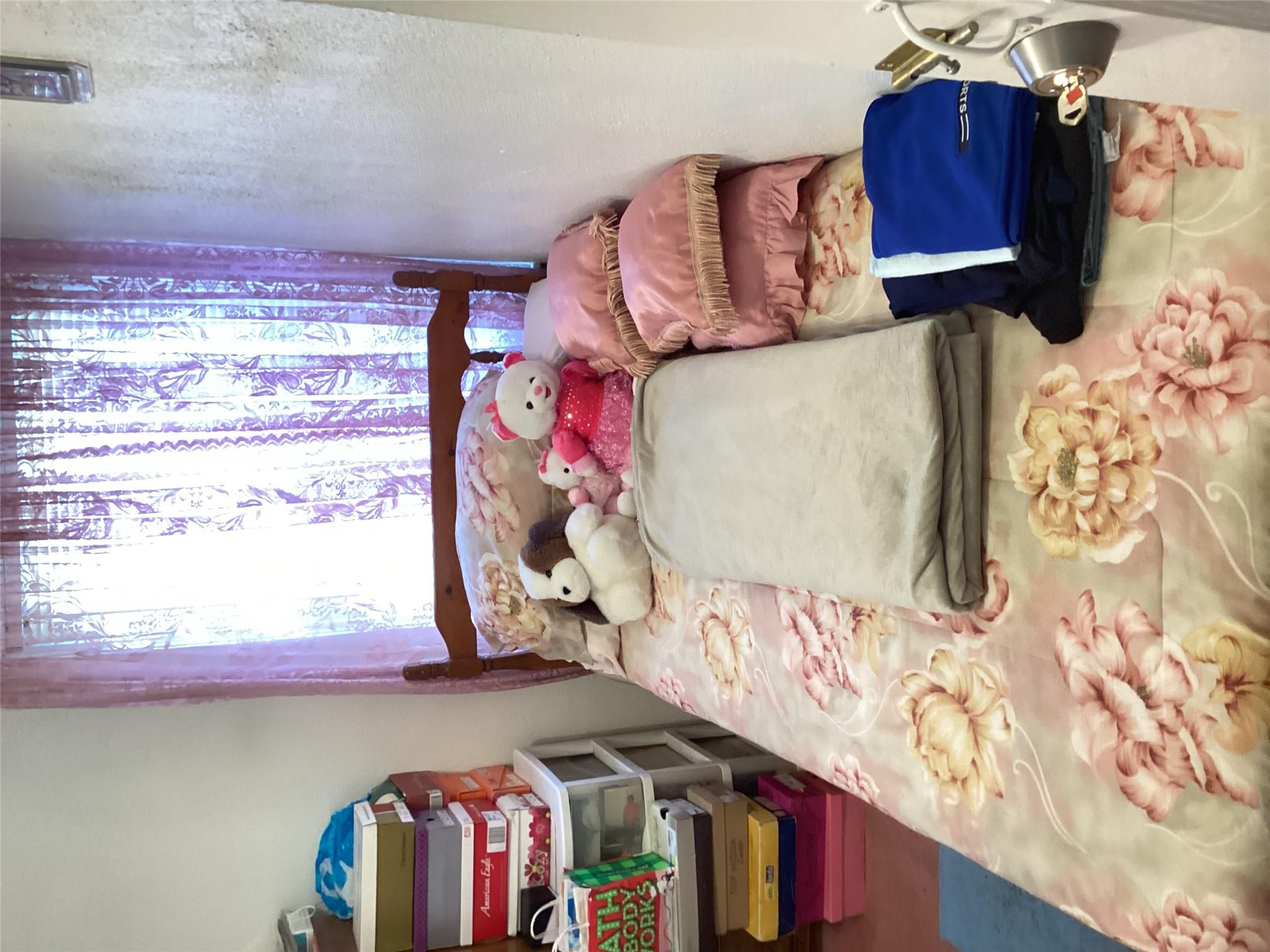 #14 photo, 22117 Murdock Avenue, Queens Village , NY 11429