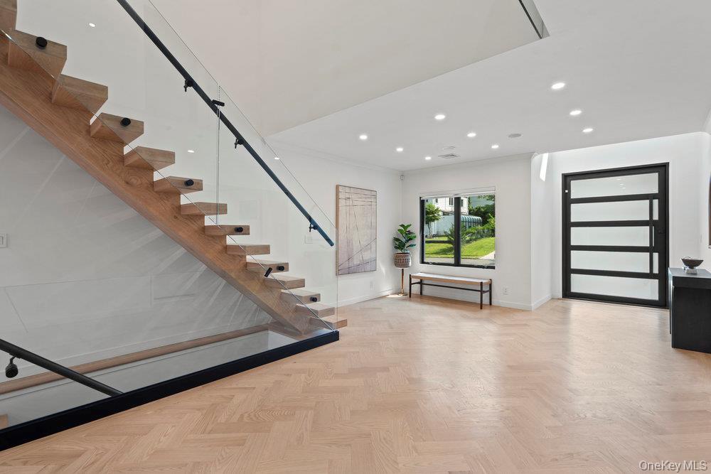 #4 photo, 1 Bentley Road, ナッソー郡 Great Neck , NY 11023