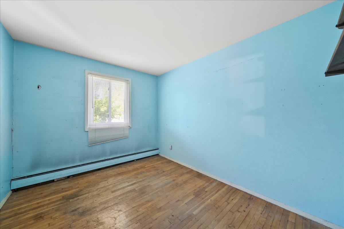 #16 photo, 200 Merrick Road, サフォーク郡 Amityville , NY 11701