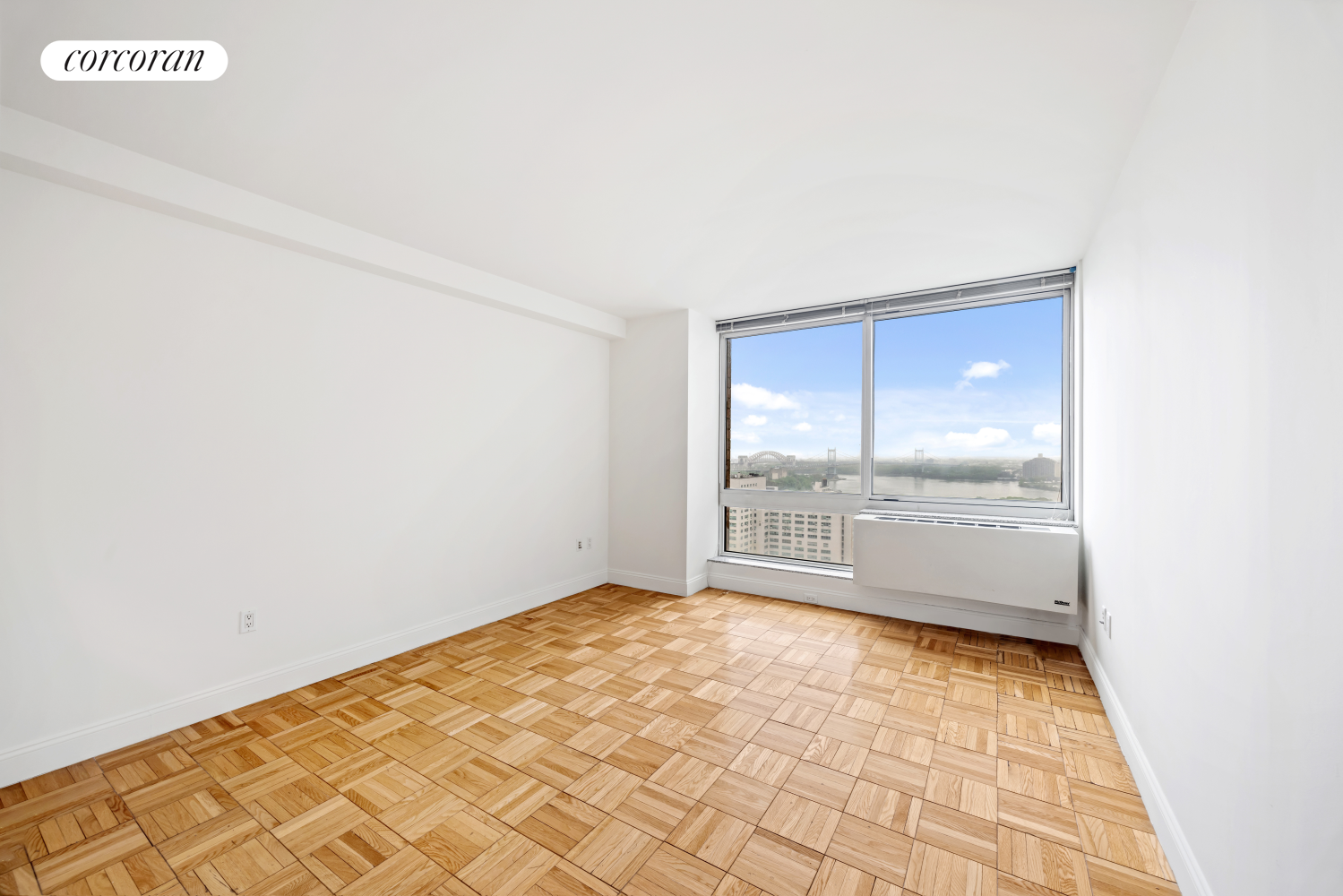 #9 photo, 217 E 96TH Street, マンハッタン Yorkville , NY 10128