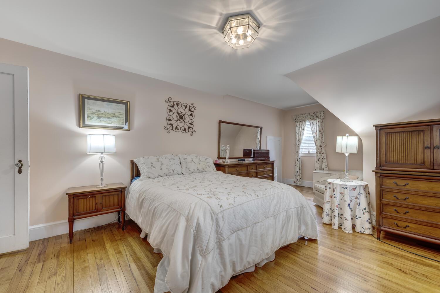 #17 photo, 189 Meadowsweet Road, ナッソー郡 Mineola , NY 11501