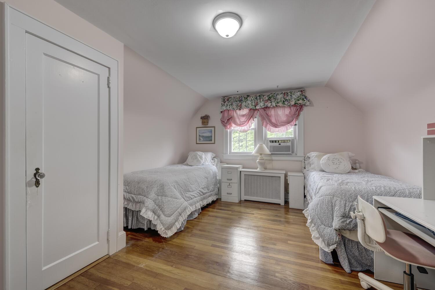 #18 photo, 189 Meadowsweet Road, ナッソー郡 Mineola , NY 11501