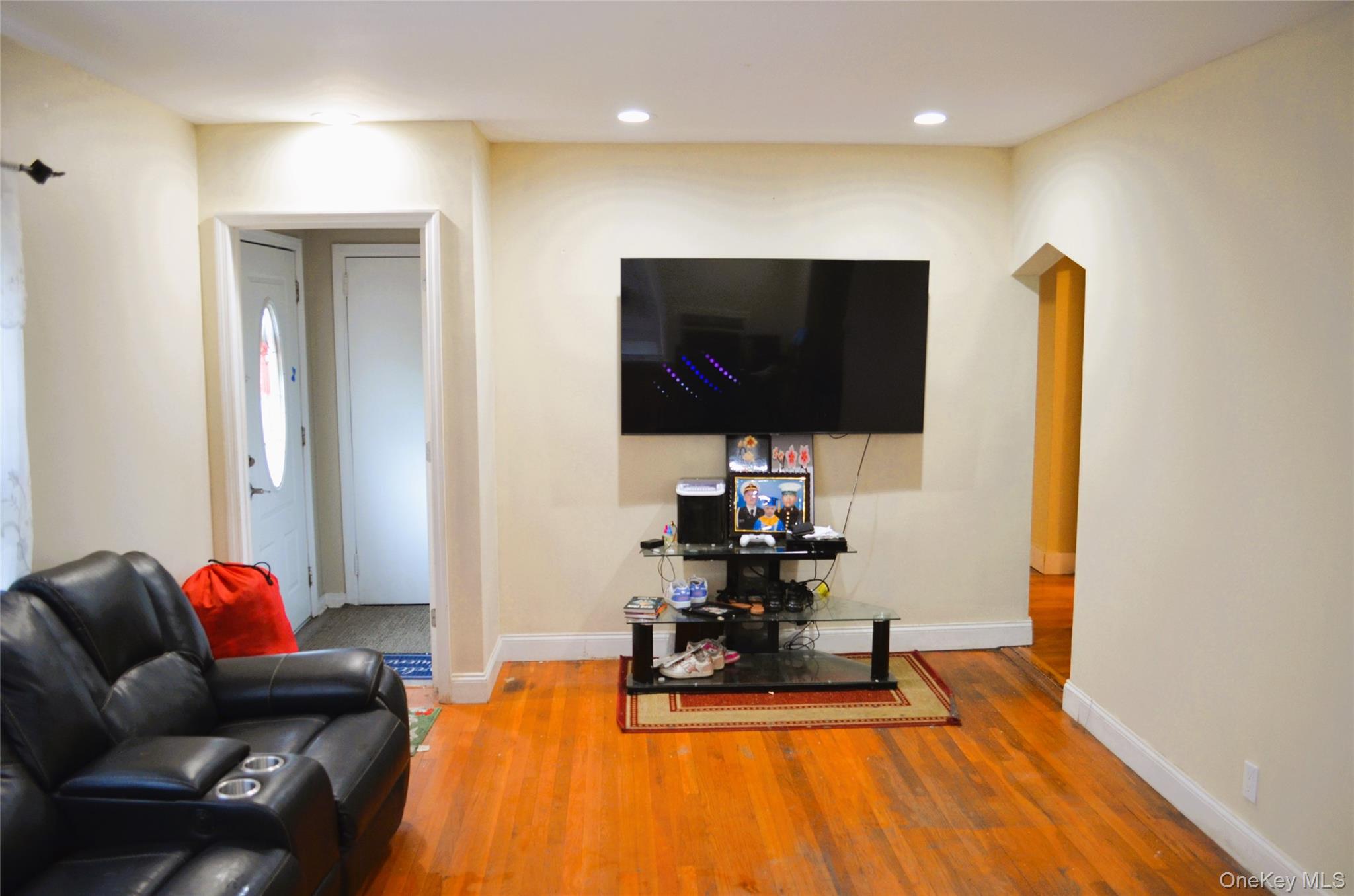 #2 photo, 110 Powell Place, Hempstead , NY 11550