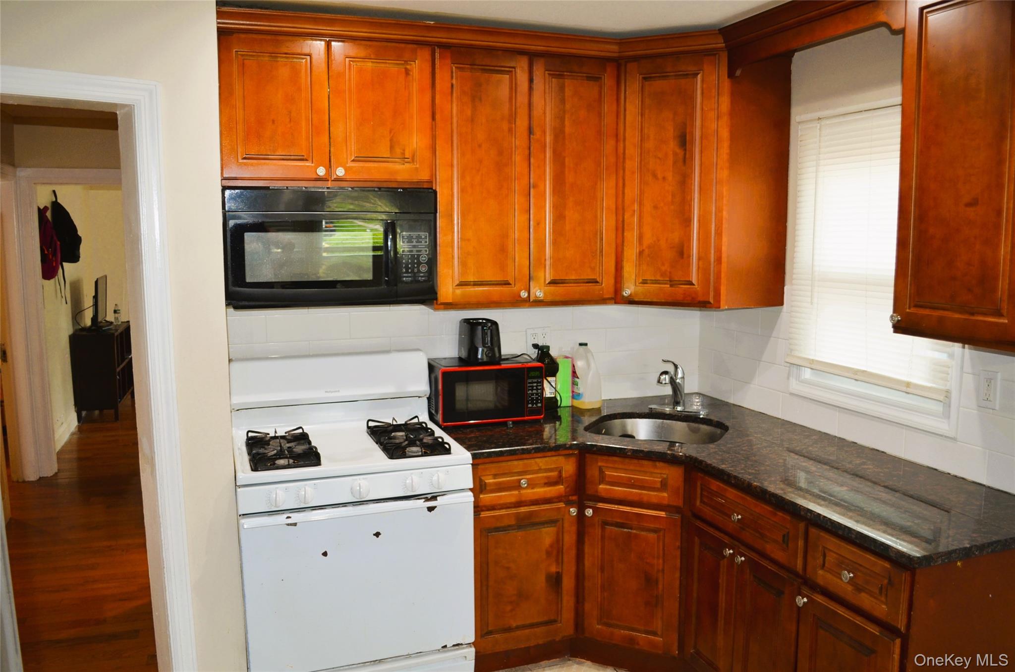 #7 photo, 110 Powell Place, Hempstead , NY 11550