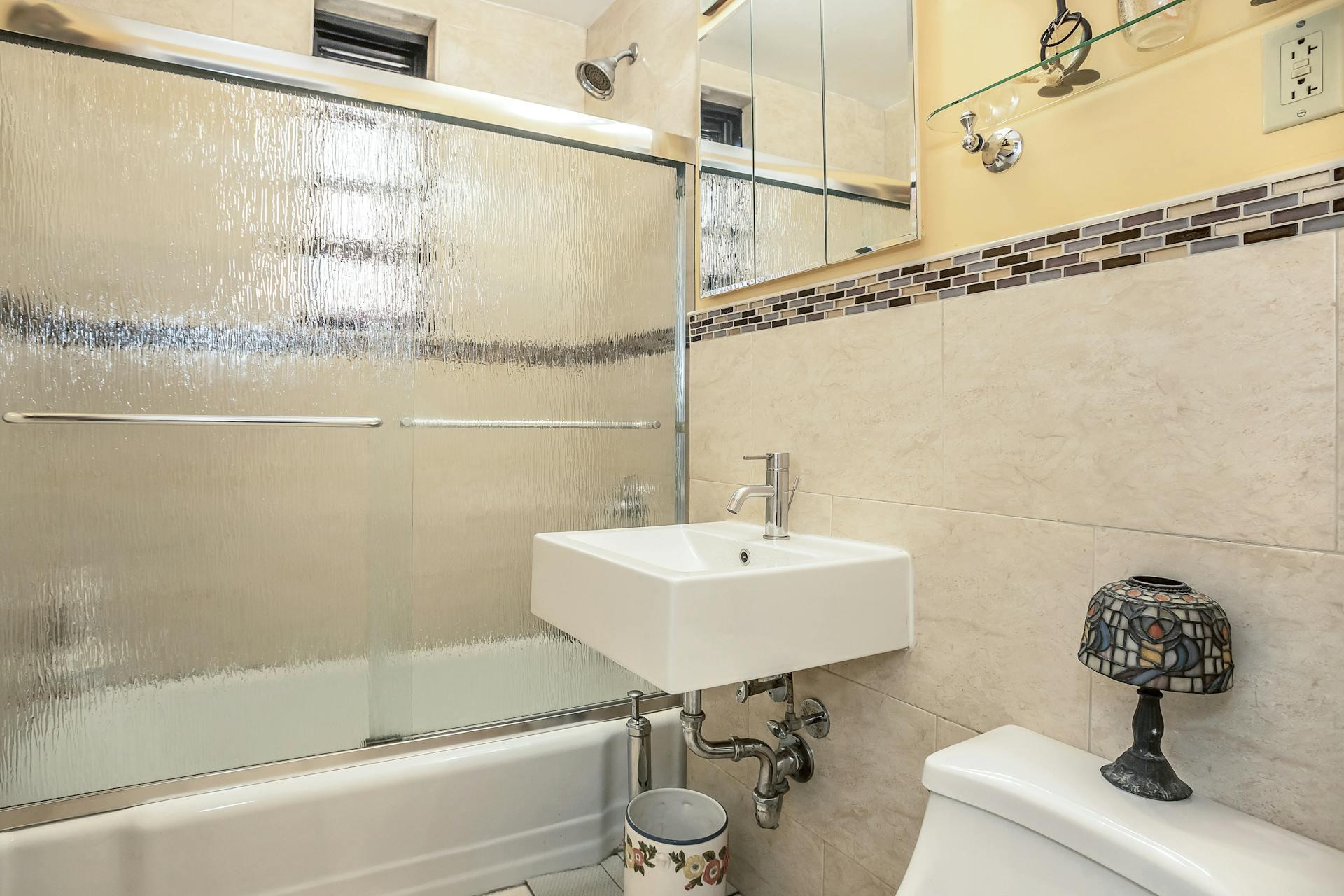 #16 photo, 139-15 83 Avenue, 皇后區 Briarwood , NY 11435