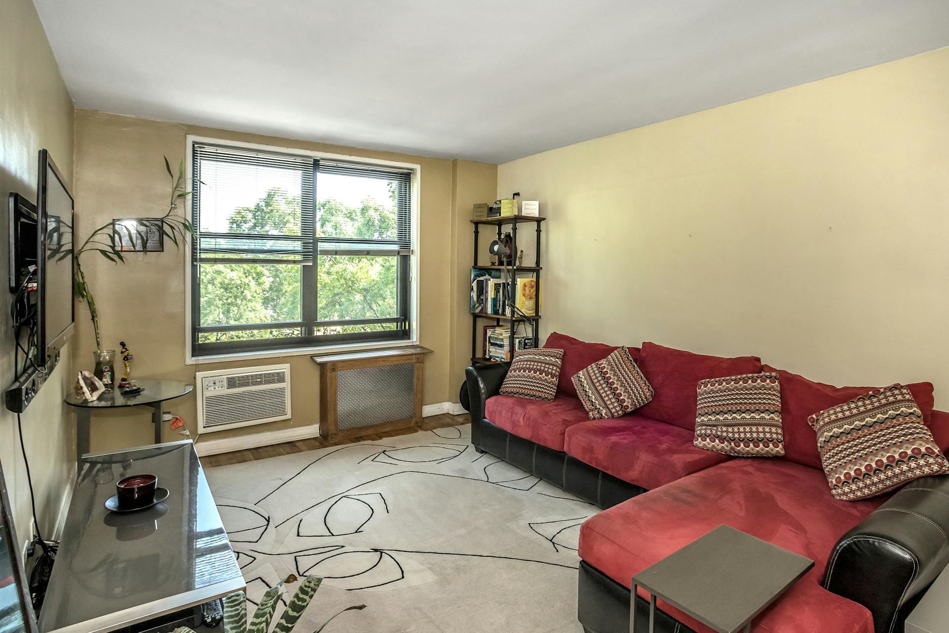 #2 photo, 139-15 83 Avenue, 皇后區 Briarwood , NY 11435