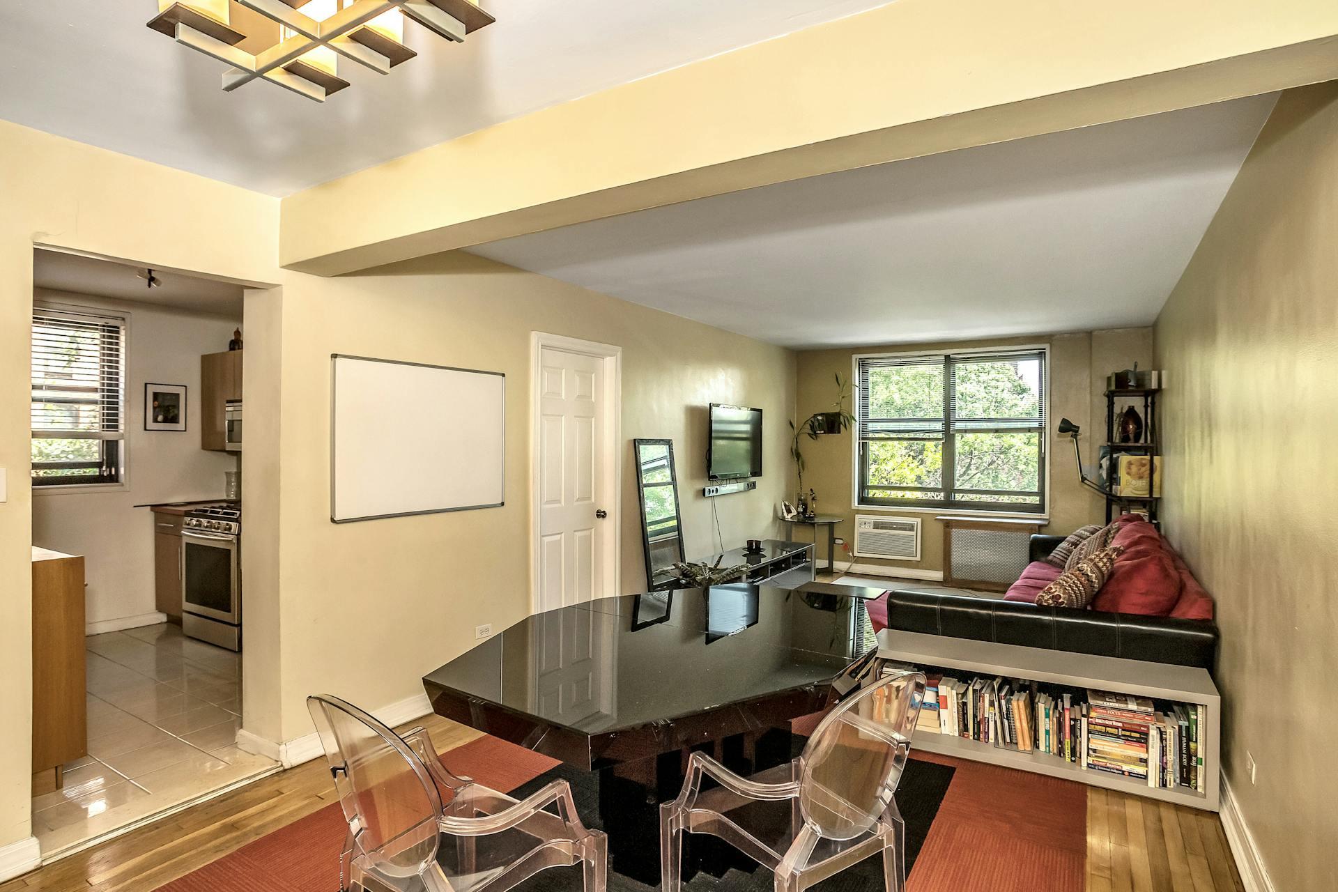 #7 photo, 139-15 83 Avenue, 皇后區 Briarwood , NY 11435