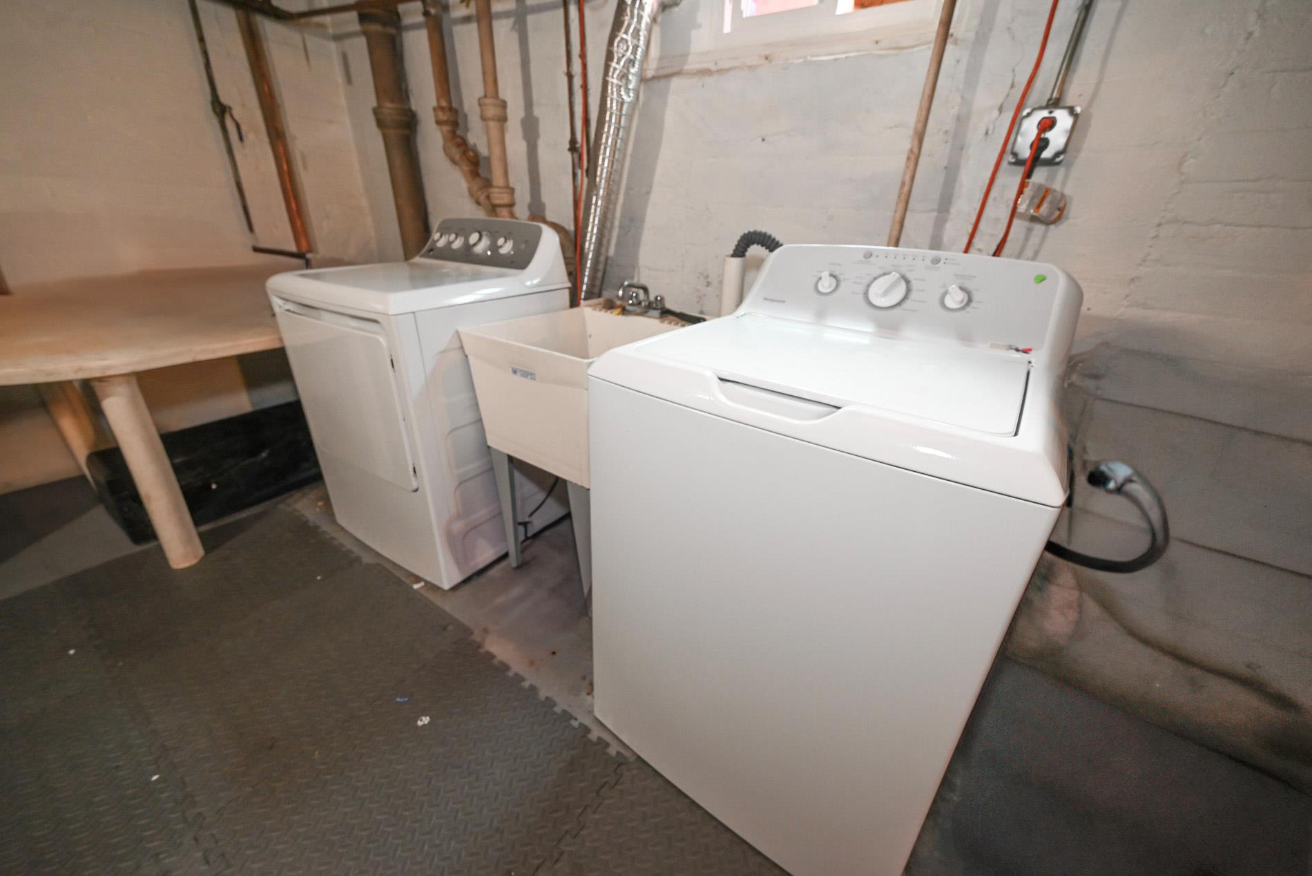 #20 photo, 1070 Polk Avenue, Franklin Square , NY 11010