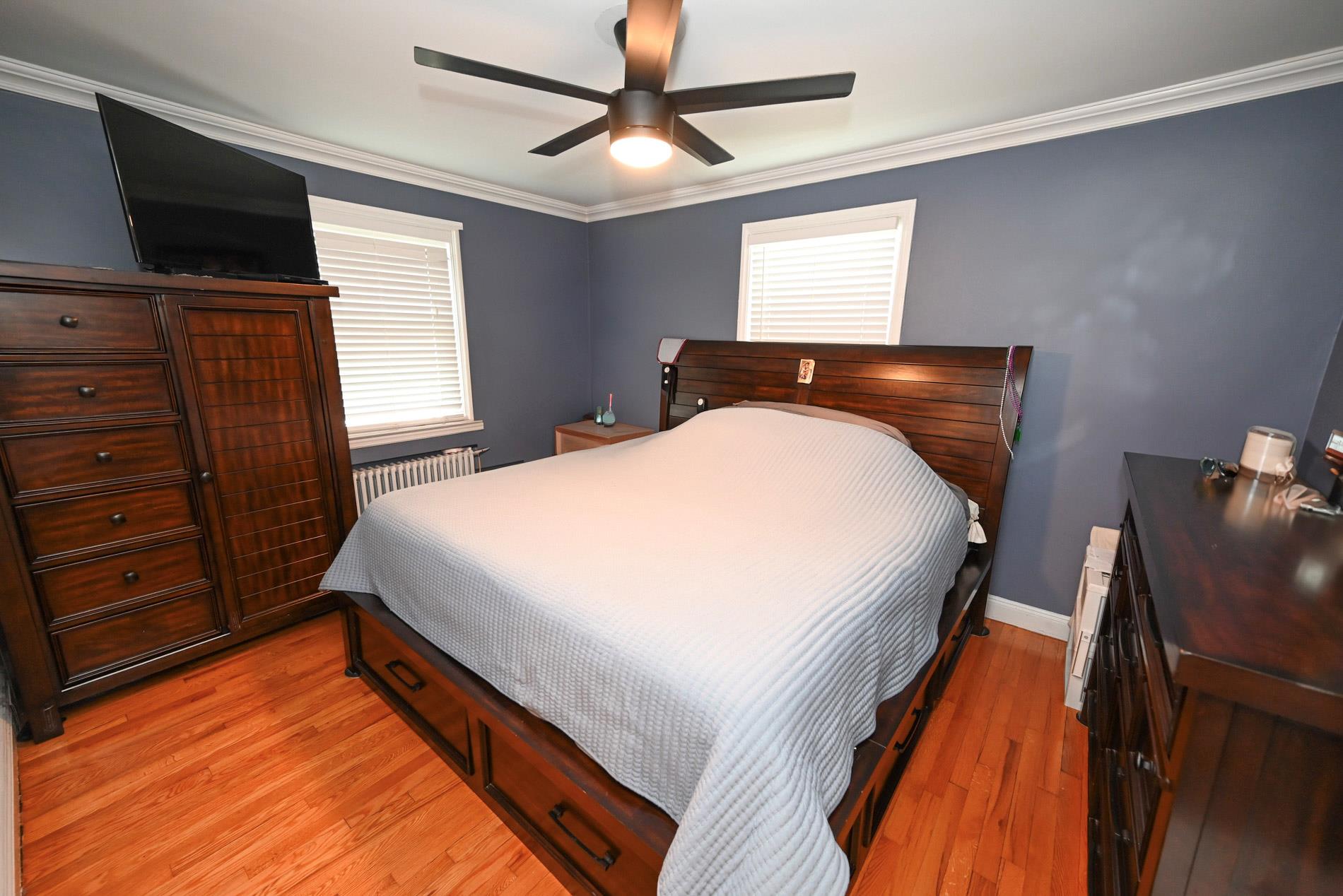 #6 photo, 1070 Polk Avenue, Franklin Square , NY 11010