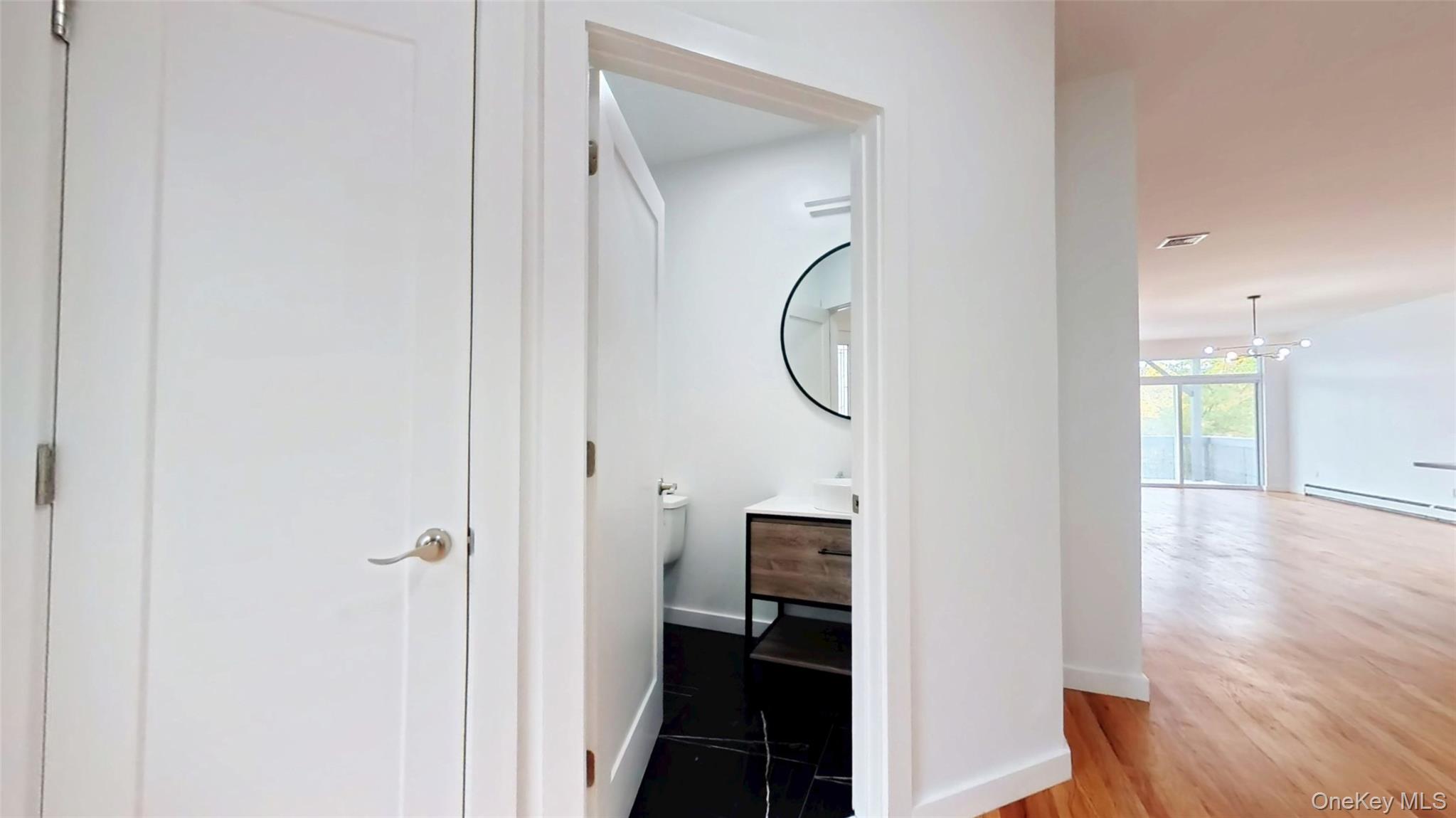 #6 photo, 262 Tamerisk Lane, New Windsor , NY 12553