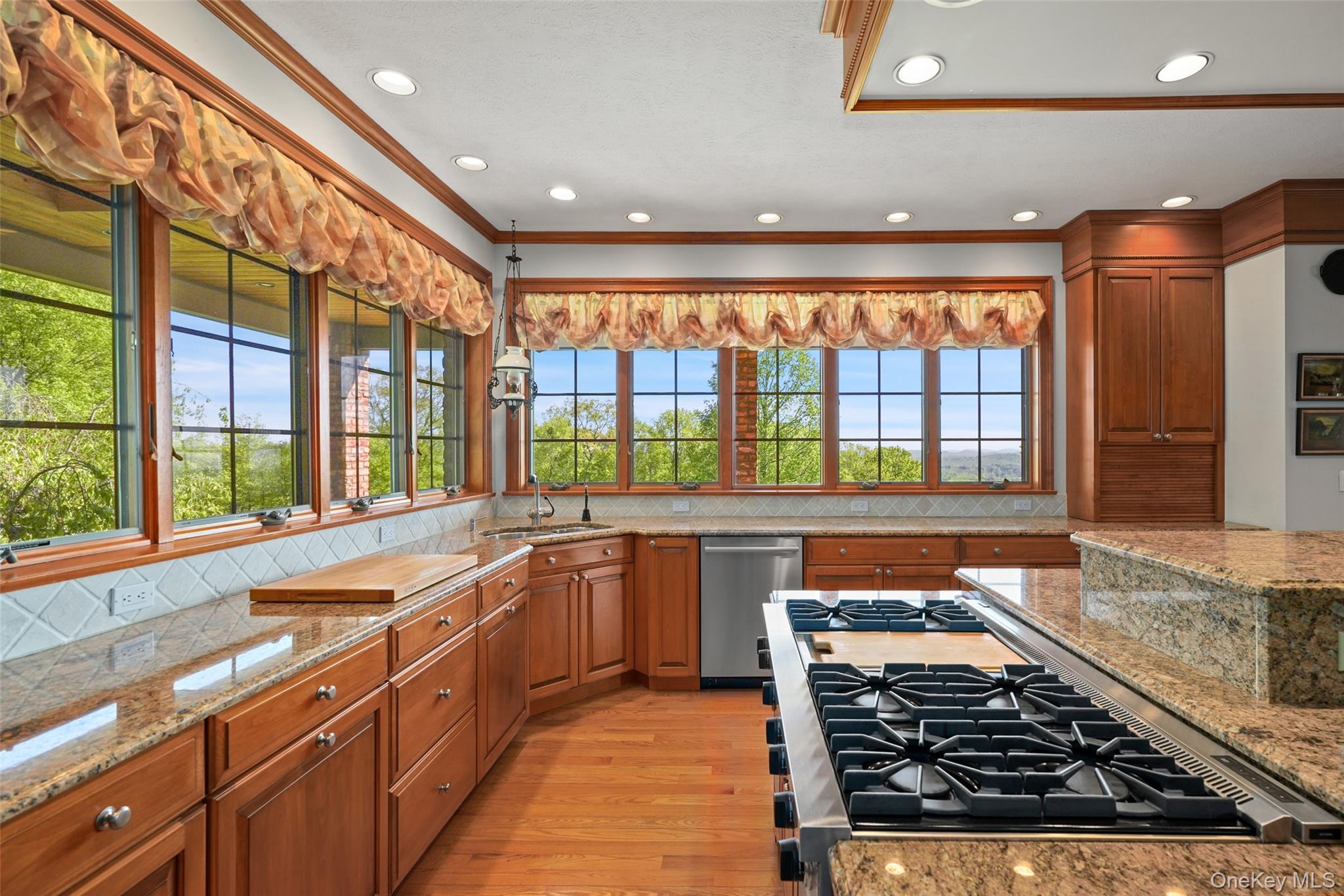 #18 photo, 16 Reynwood Drive, Brewster , NY 10509