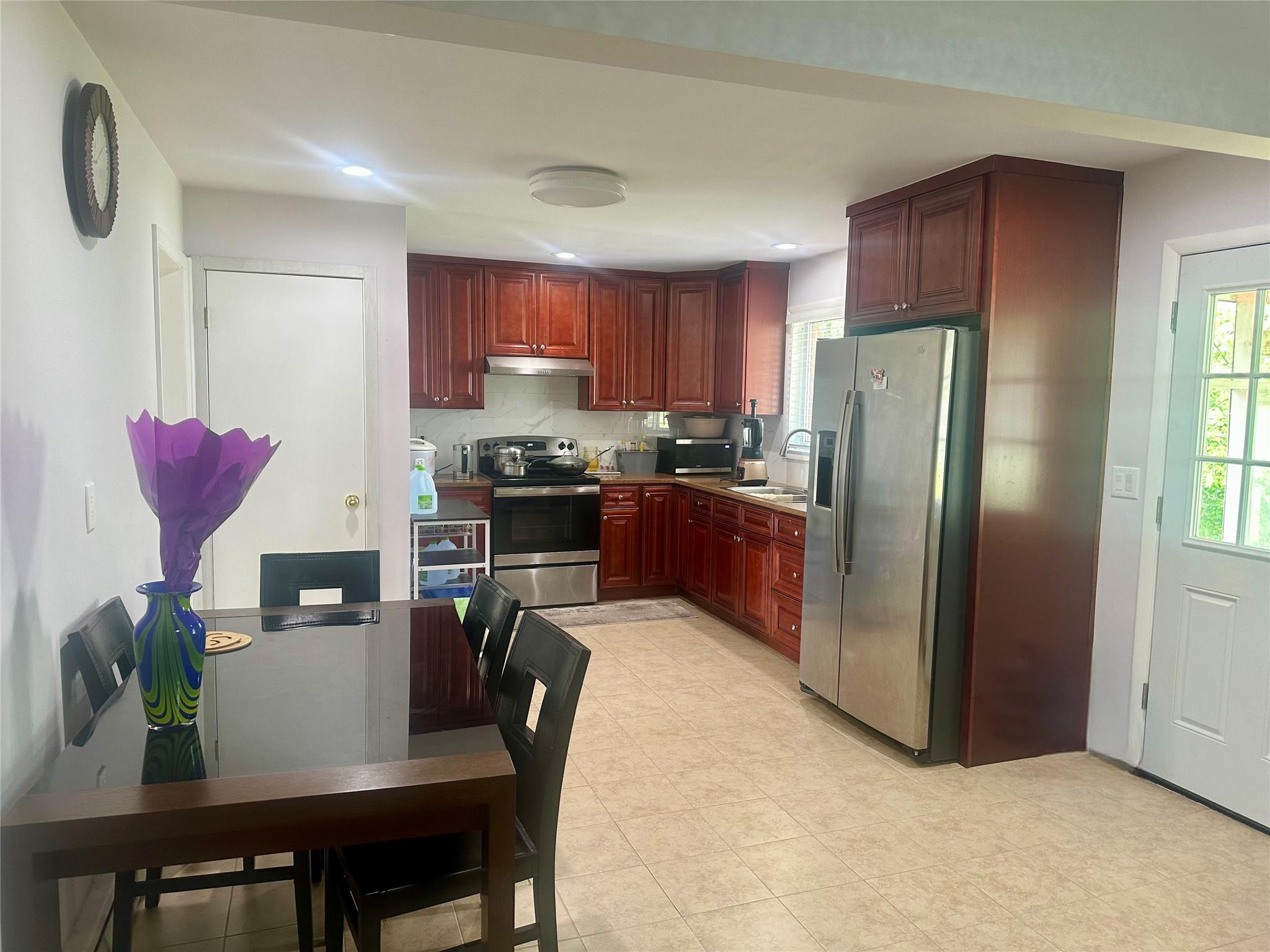 #6 photo, 15 Queen Street, New Windsor , NY 12553