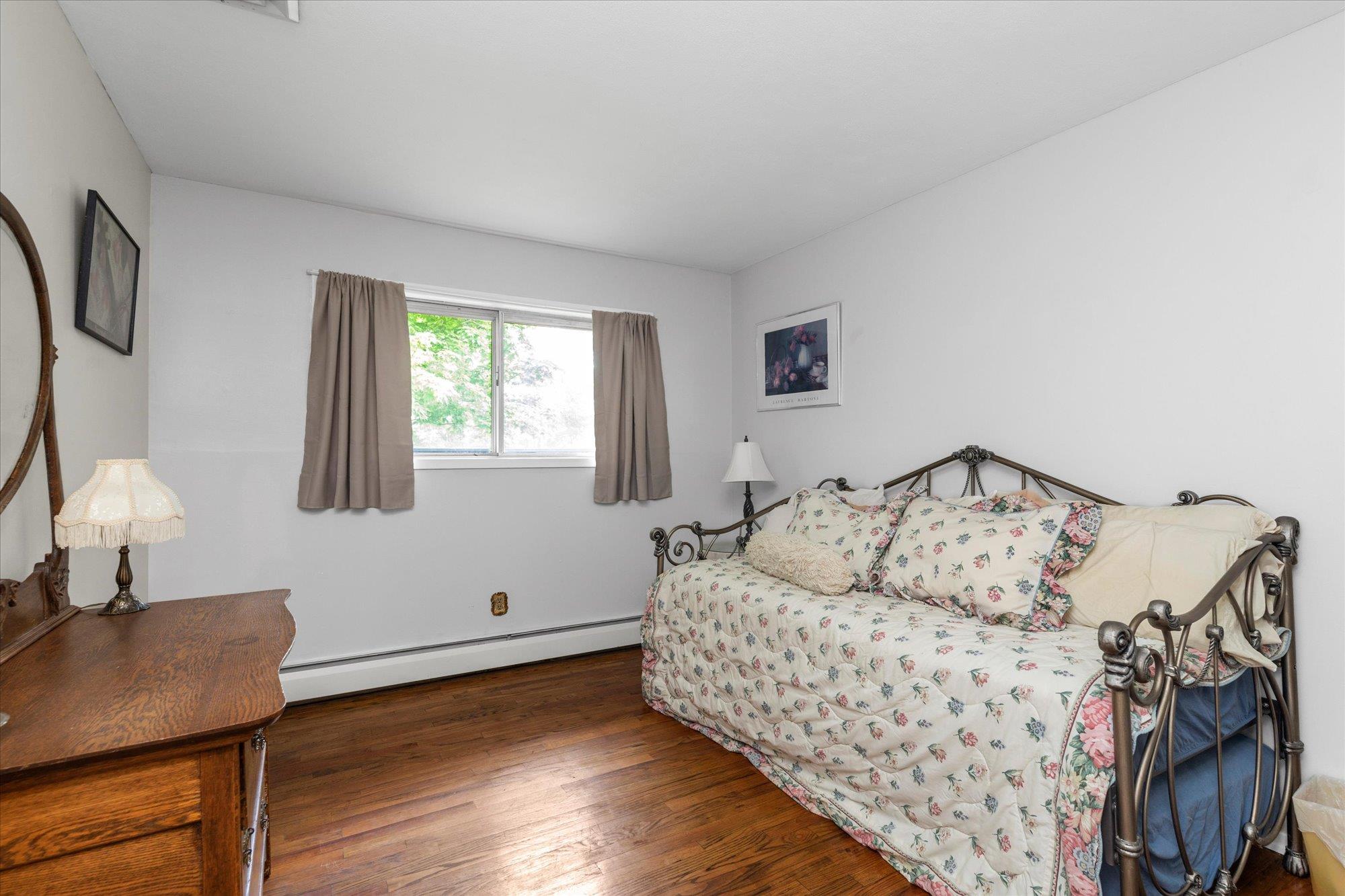 #15 photo, 17 Bramble Lane, Melville , NY 11747