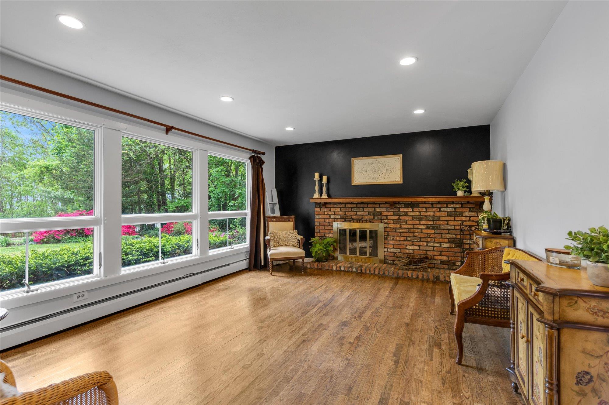 #6 photo, 17 Bramble Lane, Melville , NY 11747