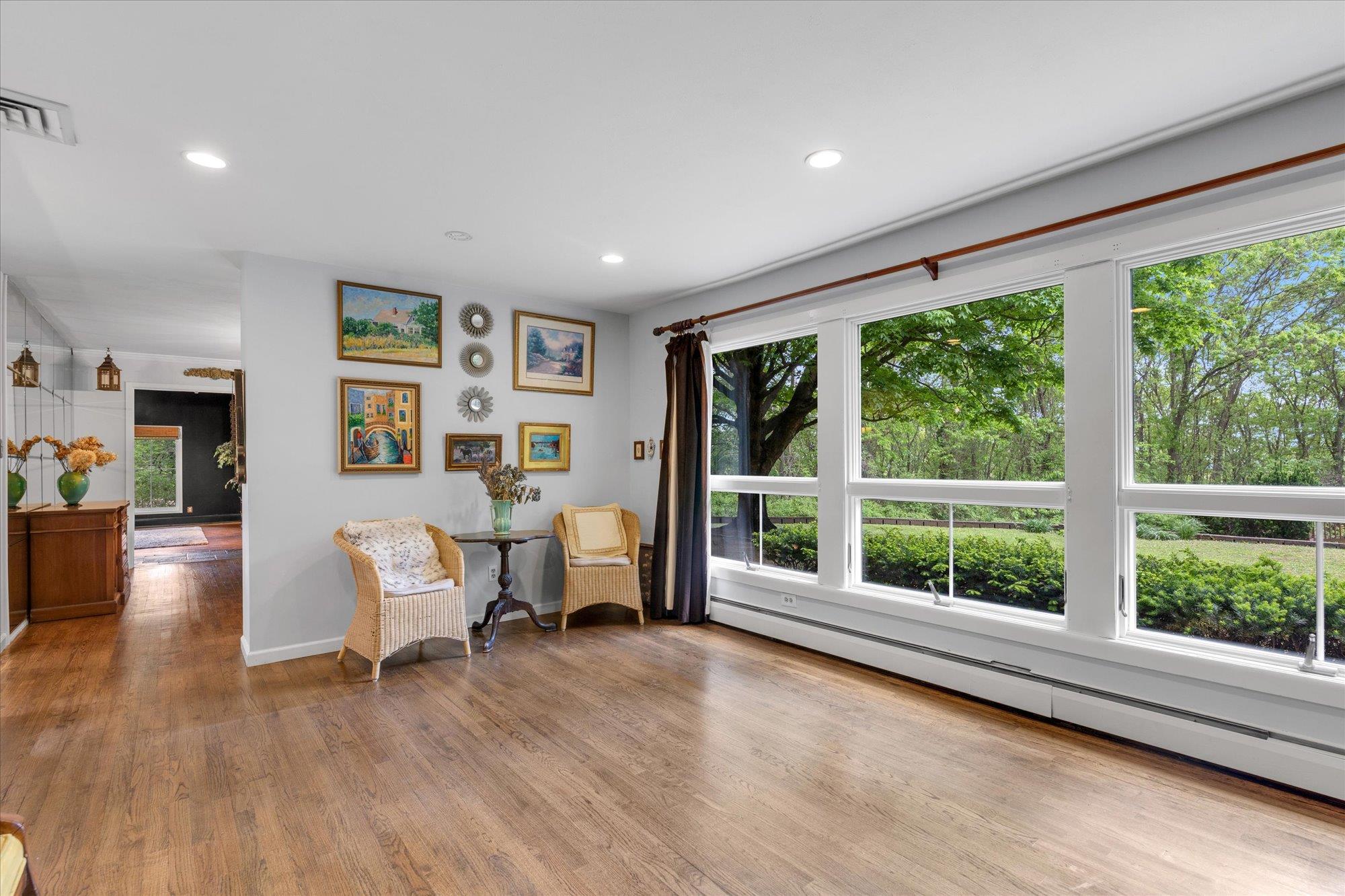 #7 photo, 17 Bramble Lane, Melville , NY 11747