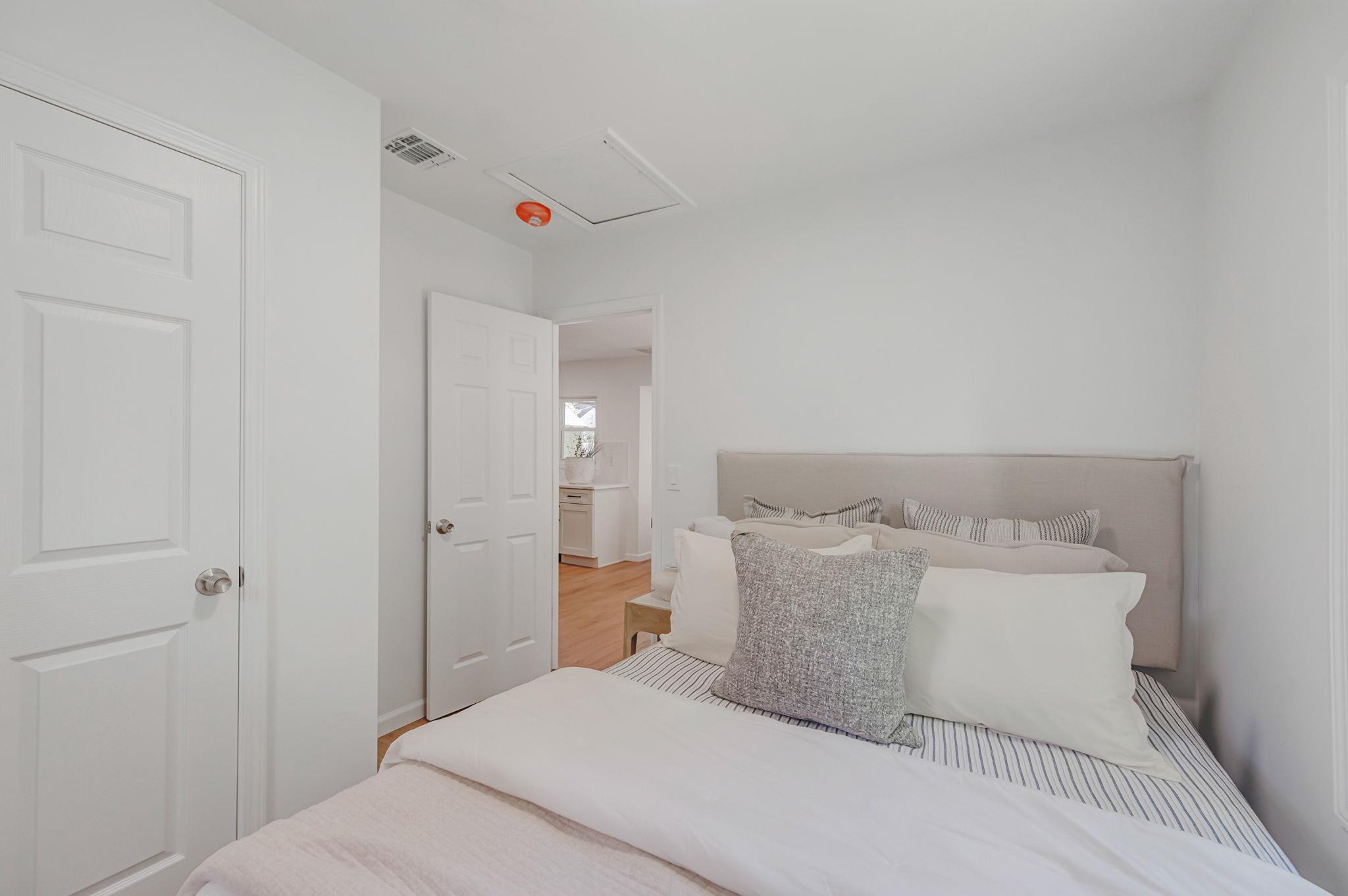 #17 photo, 45 Abbott Drive, Halesite , NY 11743