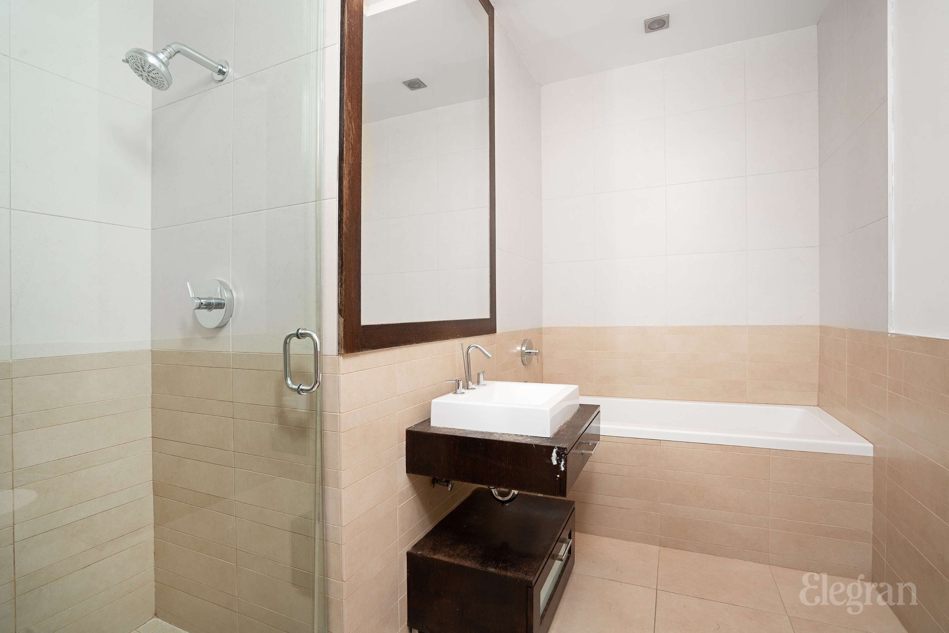 #6 photo, 11 E 36th Street, マンハッタン Murray Hill , NY 10016