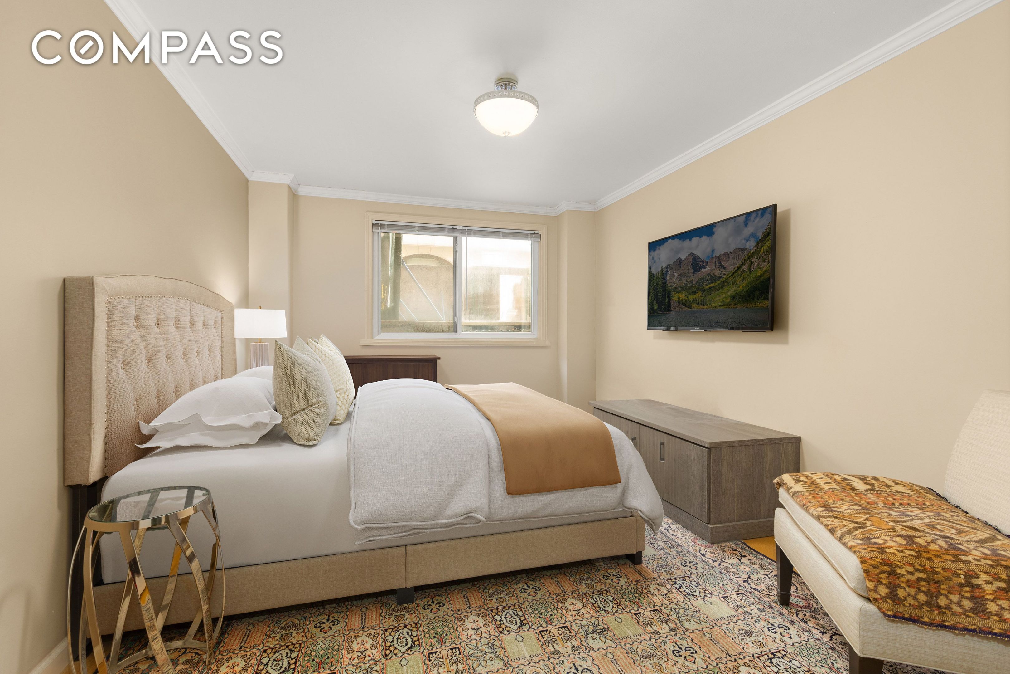 #5 photo, 7 E 35th Street, マンハッタン Midtown South , NY 10016