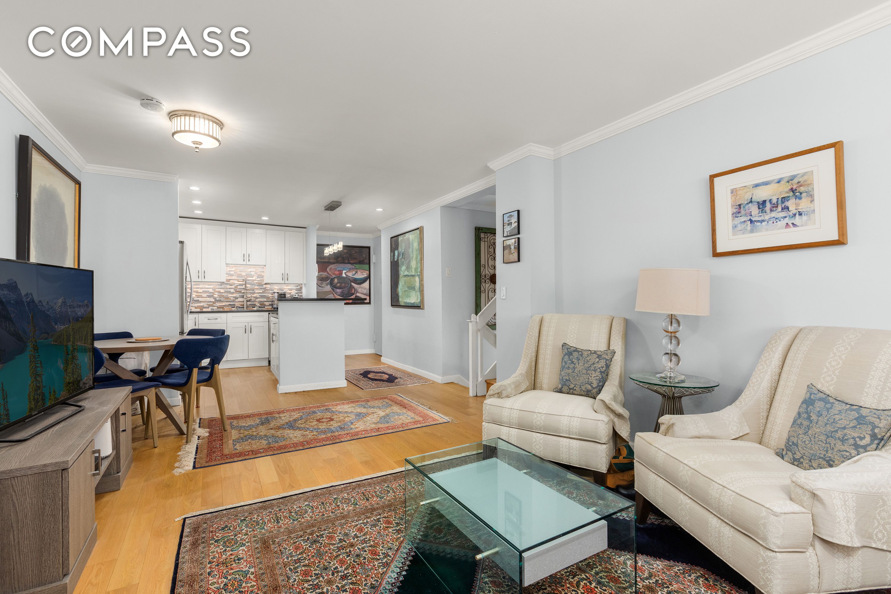 #9 photo, 7 E 35th Street, マンハッタン Midtown South , NY 10016