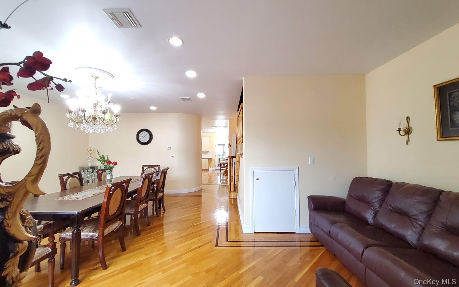 #16 photo, 8 Lemberg Court, Monroe , NY 10950